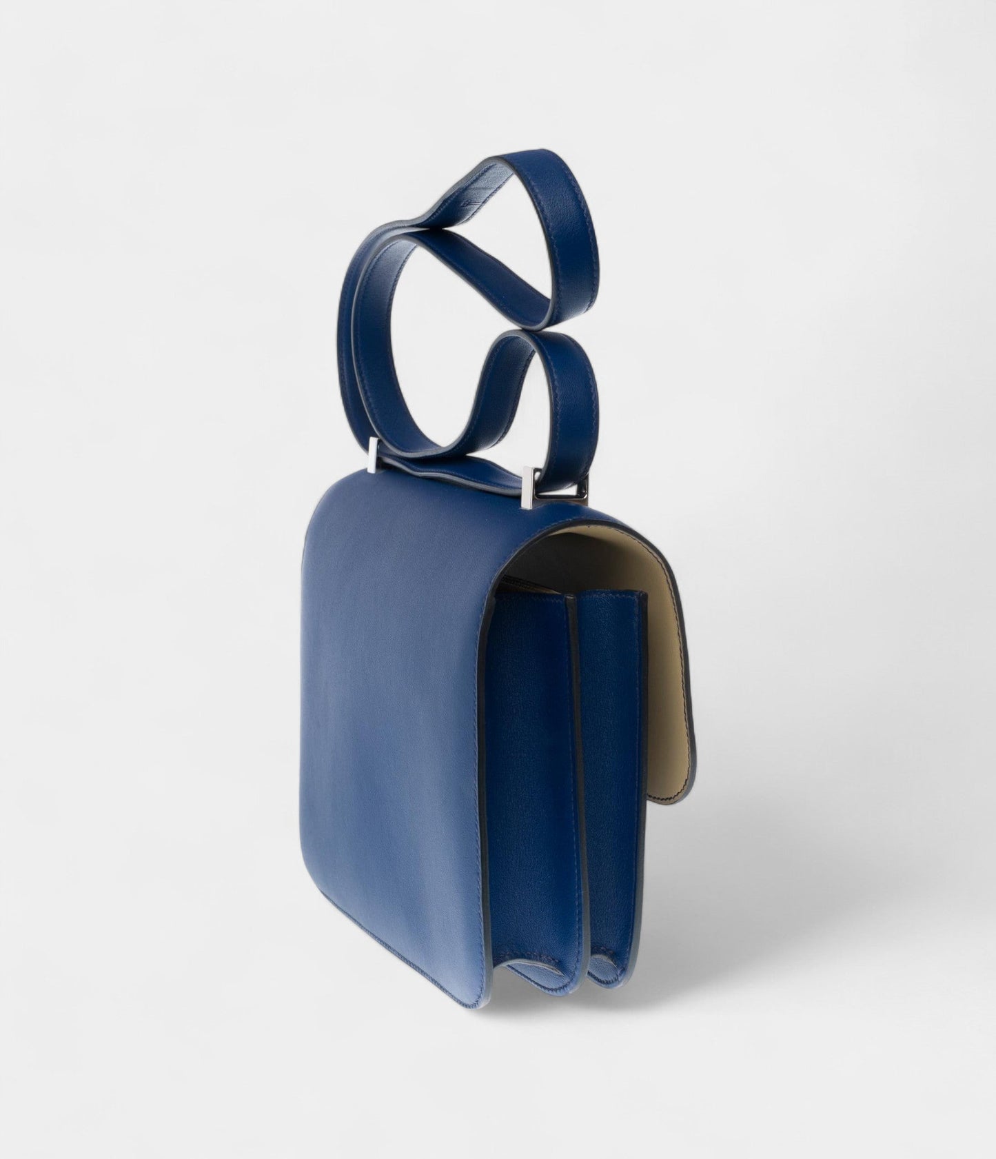 Hermes Constance 24 shoulder bag in sapphire blue Evercolor leather