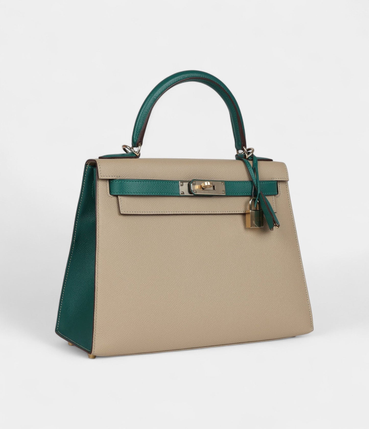 Hermes Kelly 28 Malachite and Trench Epsom Permabrass Hardware