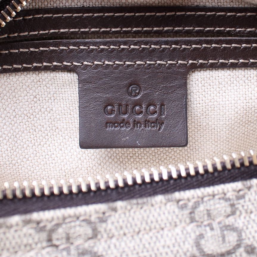 233268 GG Supreme Shoulder