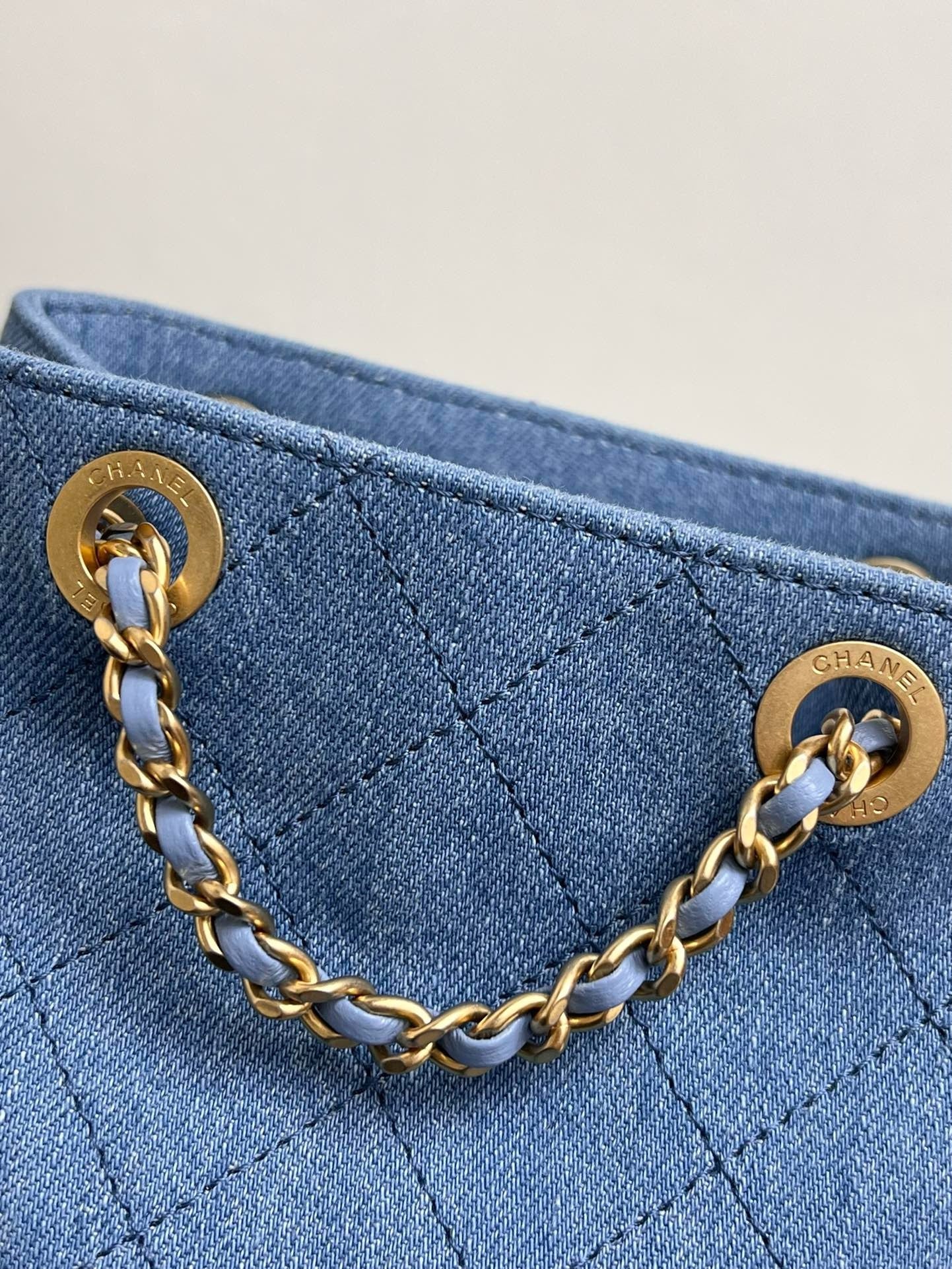 CC1048 Backpack / HIGHEST QUALITY VERSION / 9.6 x 7.1 x 3.1in