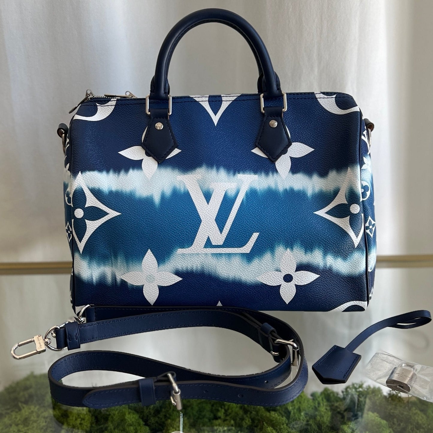 LOUIS VUITTON Blue Escale Bandoulière Speedy 30