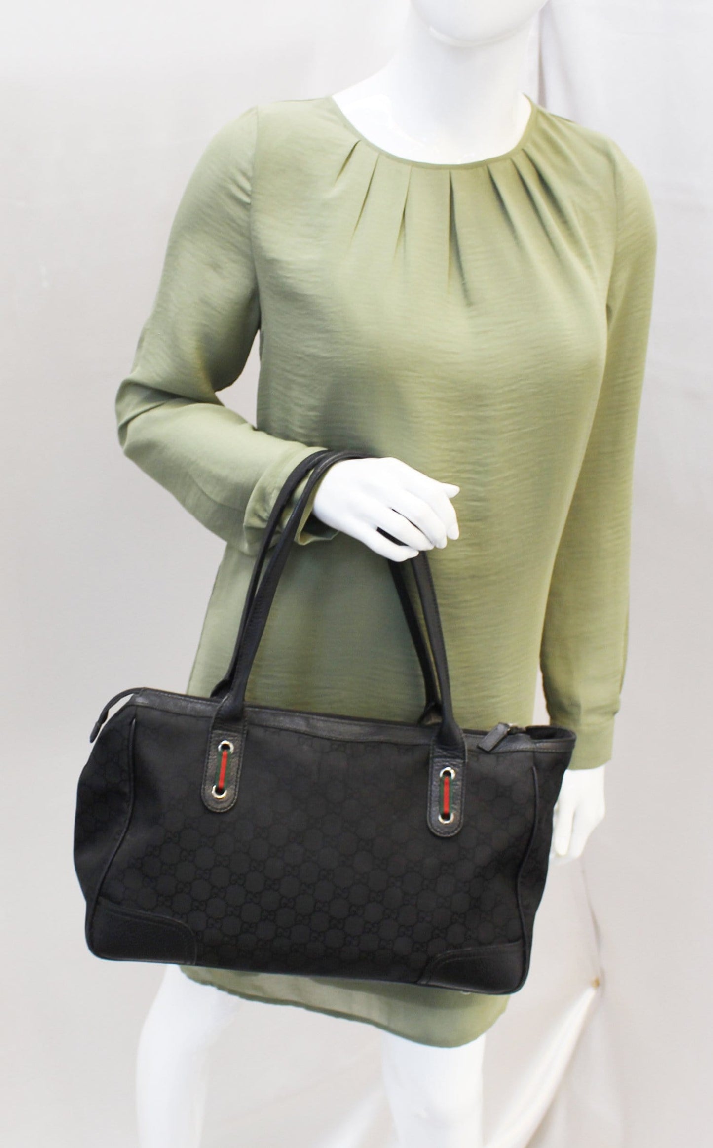 GUCCI Black GG Nylon Tote Shoulder Bag with Matching Wallet