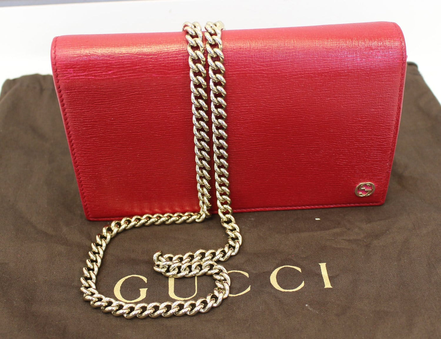 GUCCI Chain Red/Fuchsia Crossbody Clutch Bag