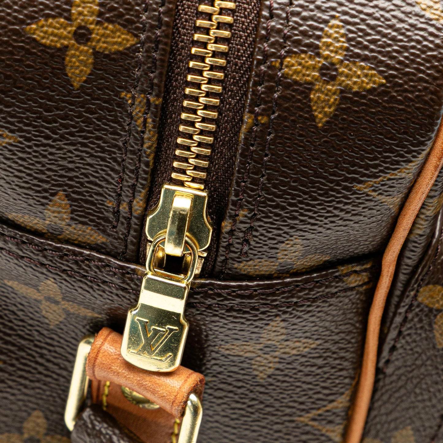 Louis Vuitton Monogram Nil Crossbody