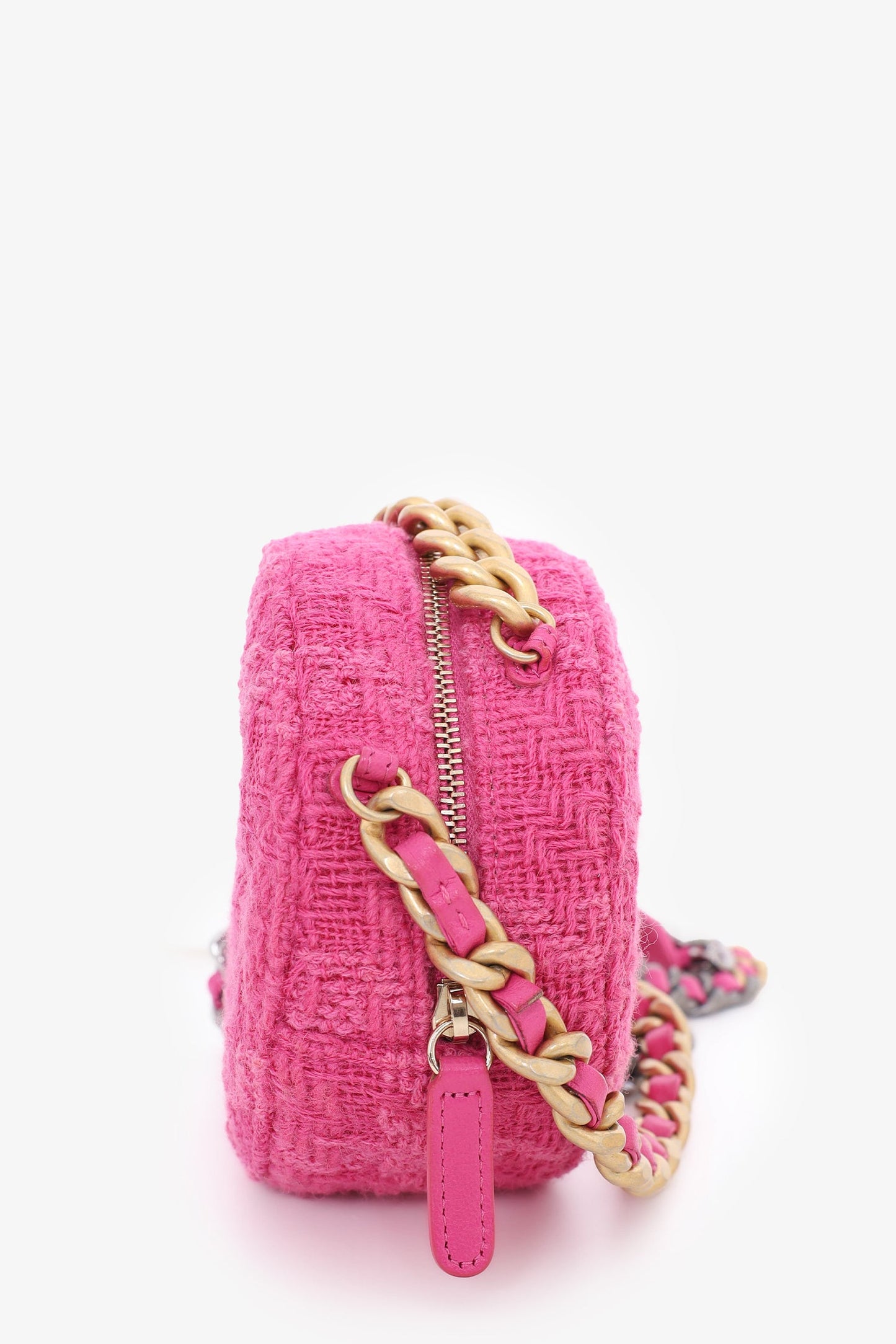 Pre-Loved Chanel™ 2019-20 Fuchsia Tweed 19 Round Clutch with Coin Purse