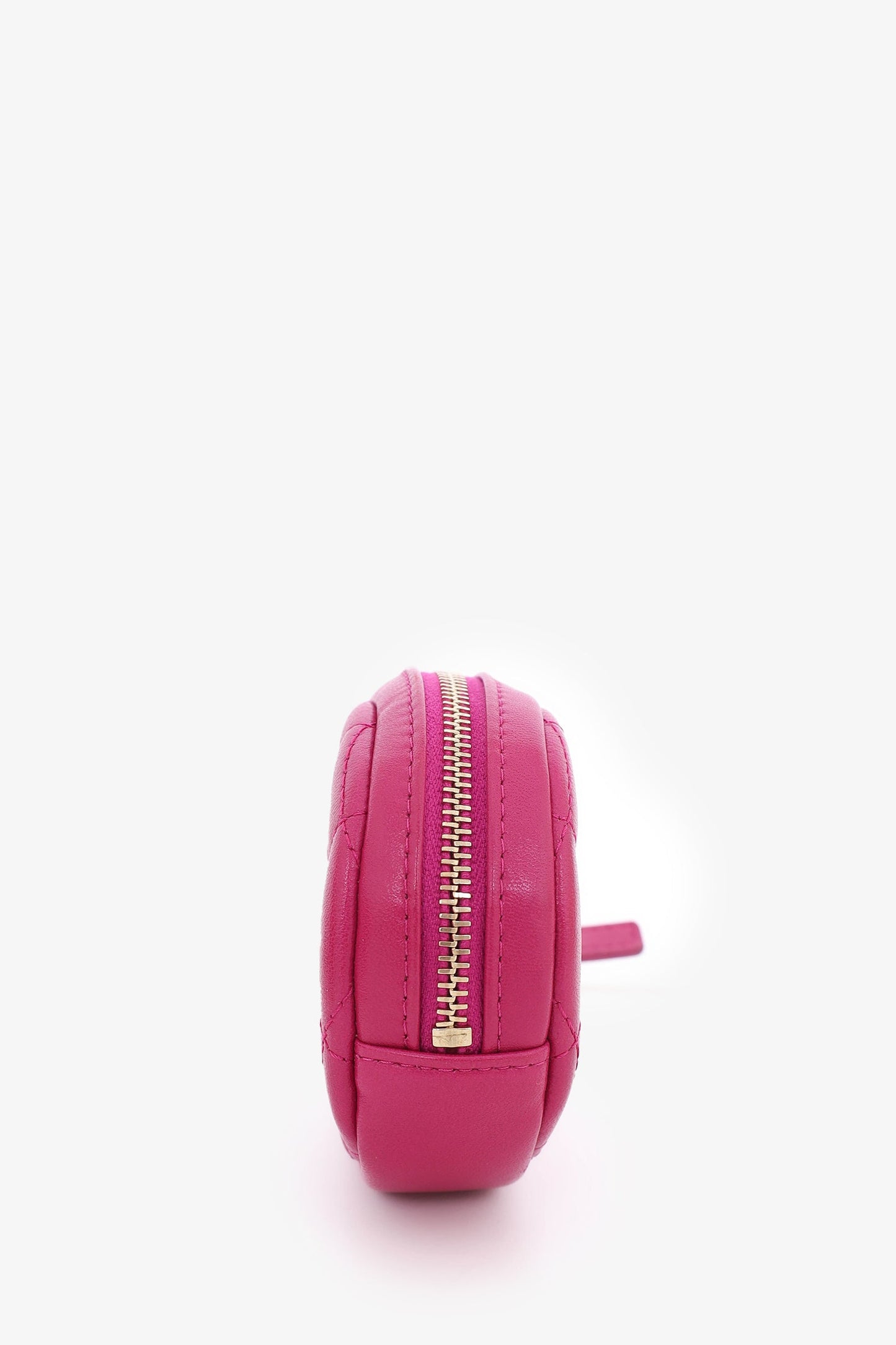 Pre-Loved Chanel™ 2019-20 Fuchsia Tweed 19 Round Clutch with Coin Purse