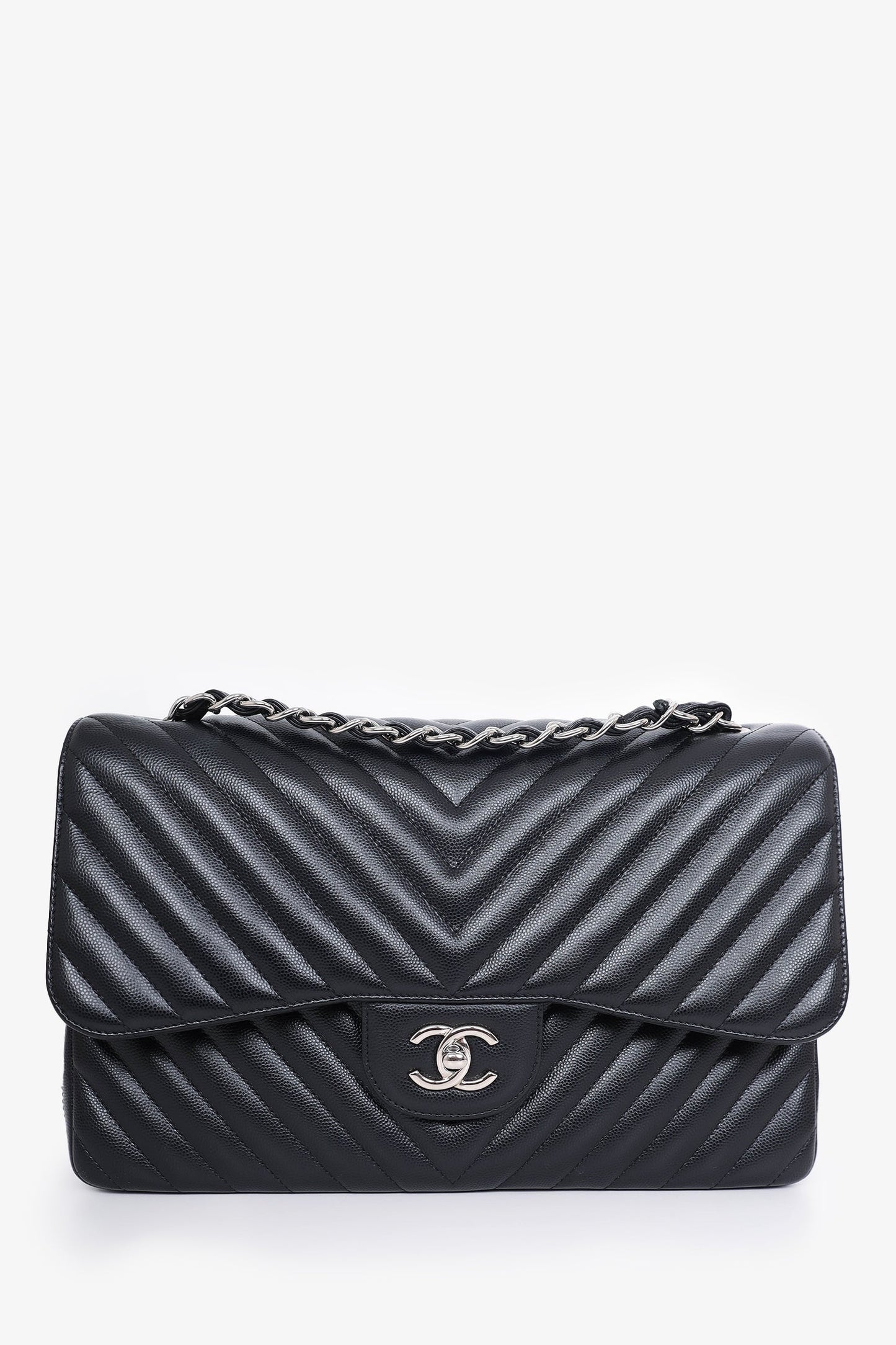 Pre-Loved Chanel™ 2016-17 Black Chevron Caviar Leather Jumbo Double Flap