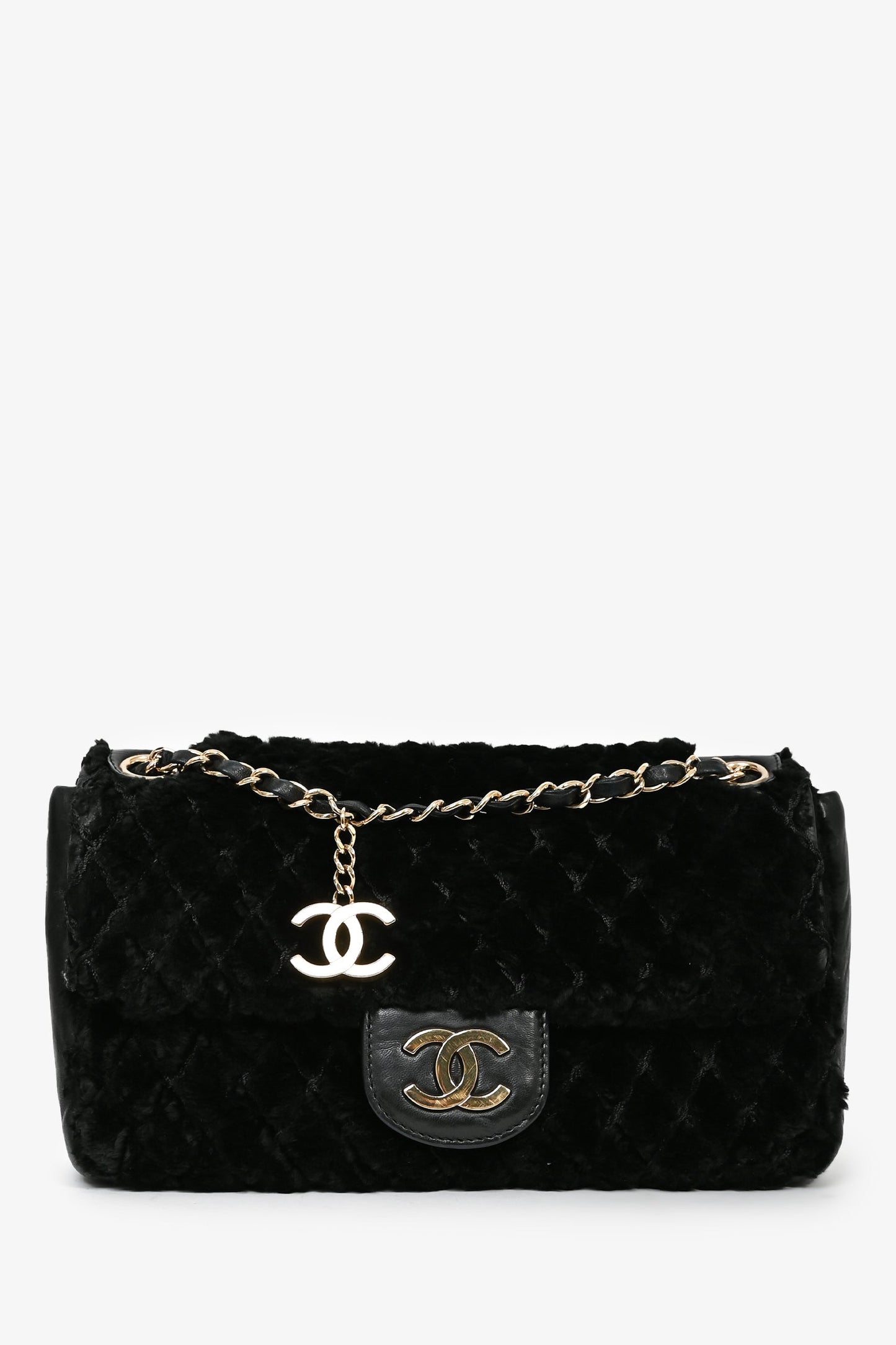 Pre-loved Chanel™ 2008/09 Black Rabbit Fur/Calfskin Leather Flap Bag