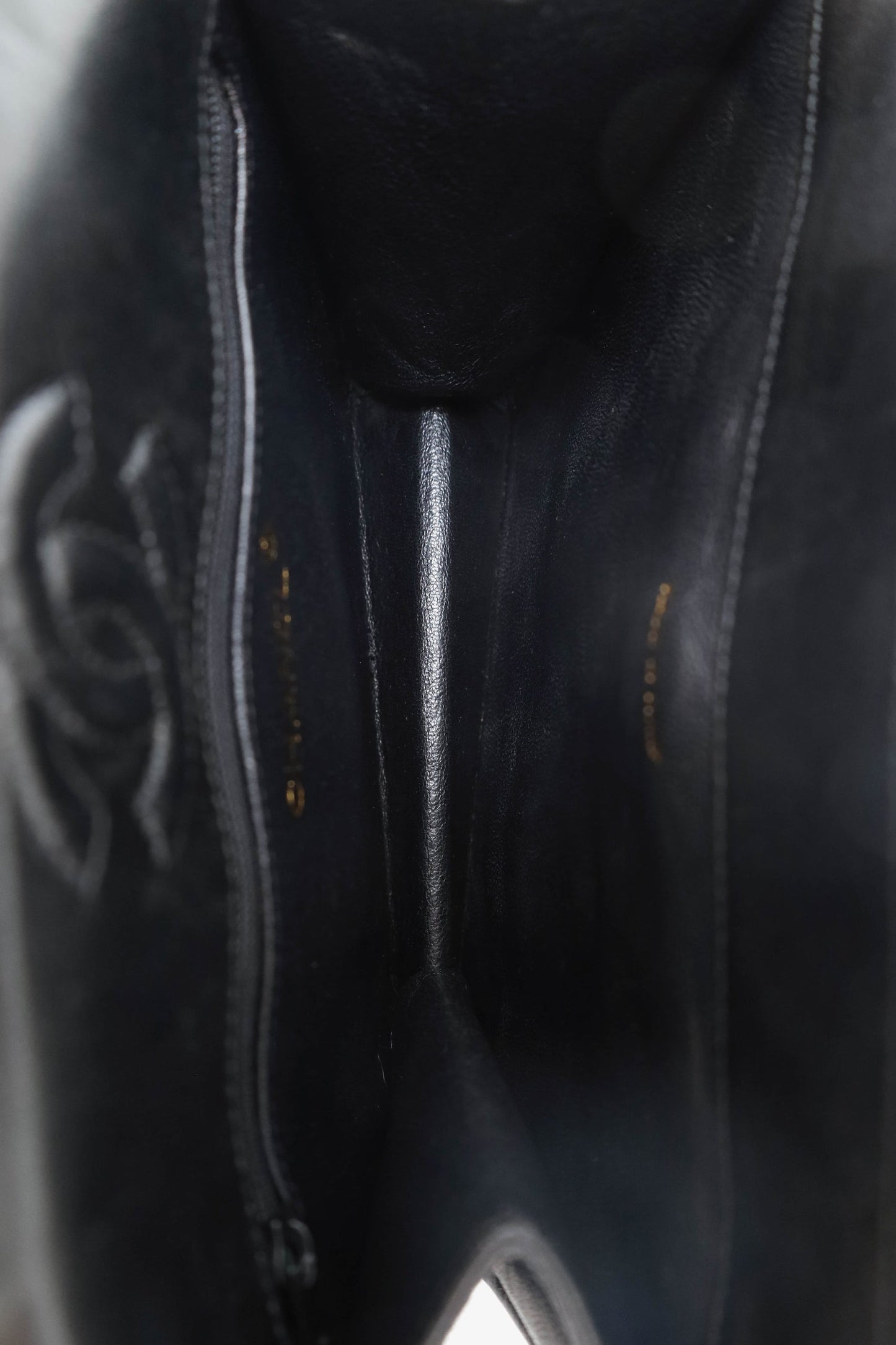 Pre-Loved Chanel™ Black Quilted Leather Octagon CC Flap Bag
