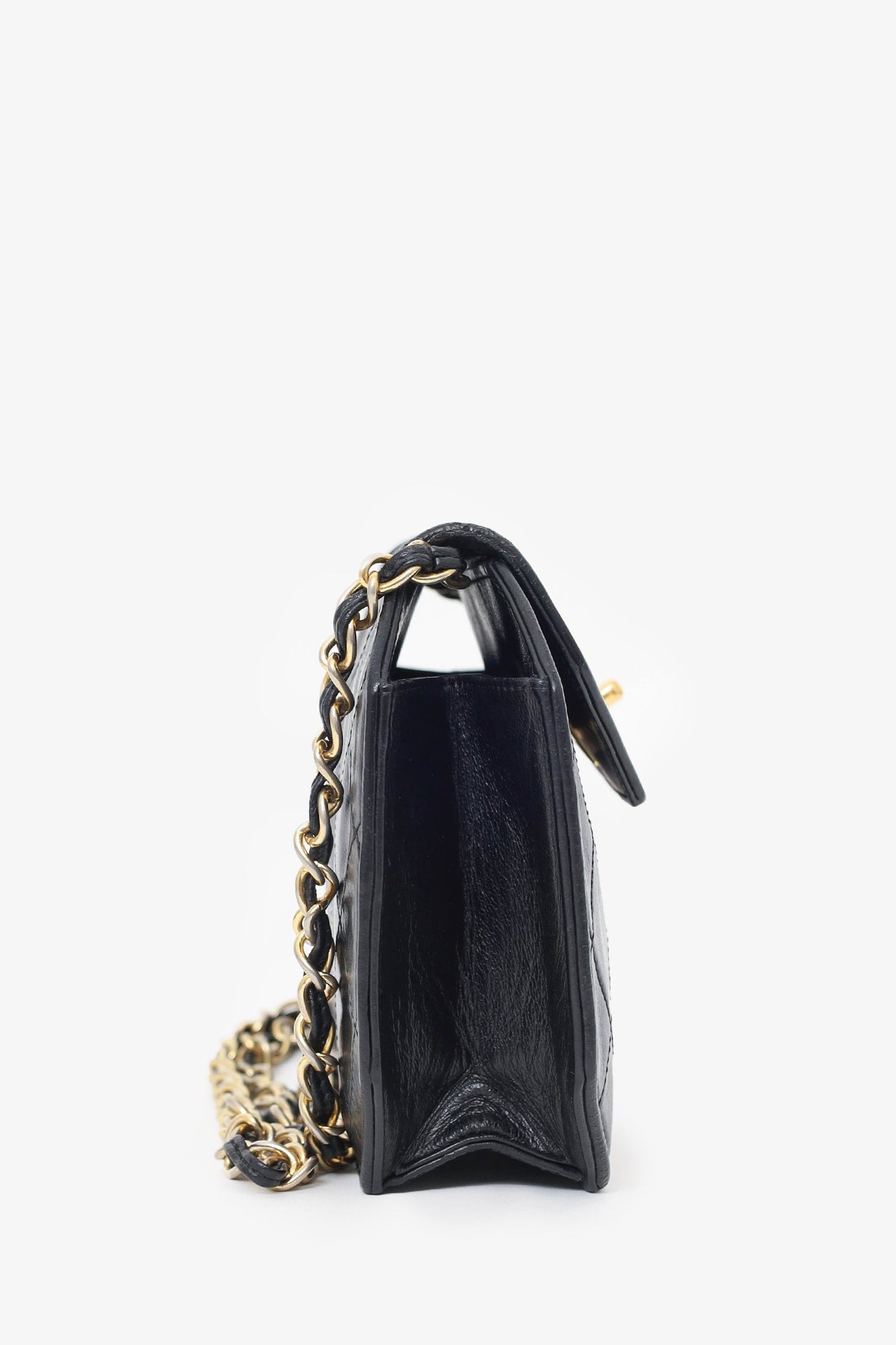 Pre-Loved Chanel™ Black Quilted Leather Octagon CC Flap Bag