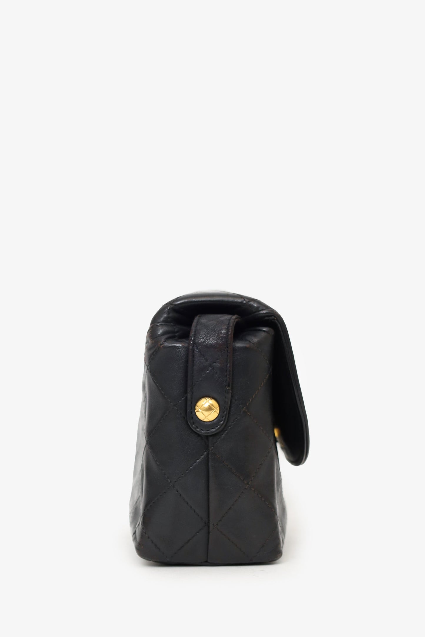 Pre-Loved Chanel™ 1991-94 Black Lambskin Round Flap Shoulder Bag