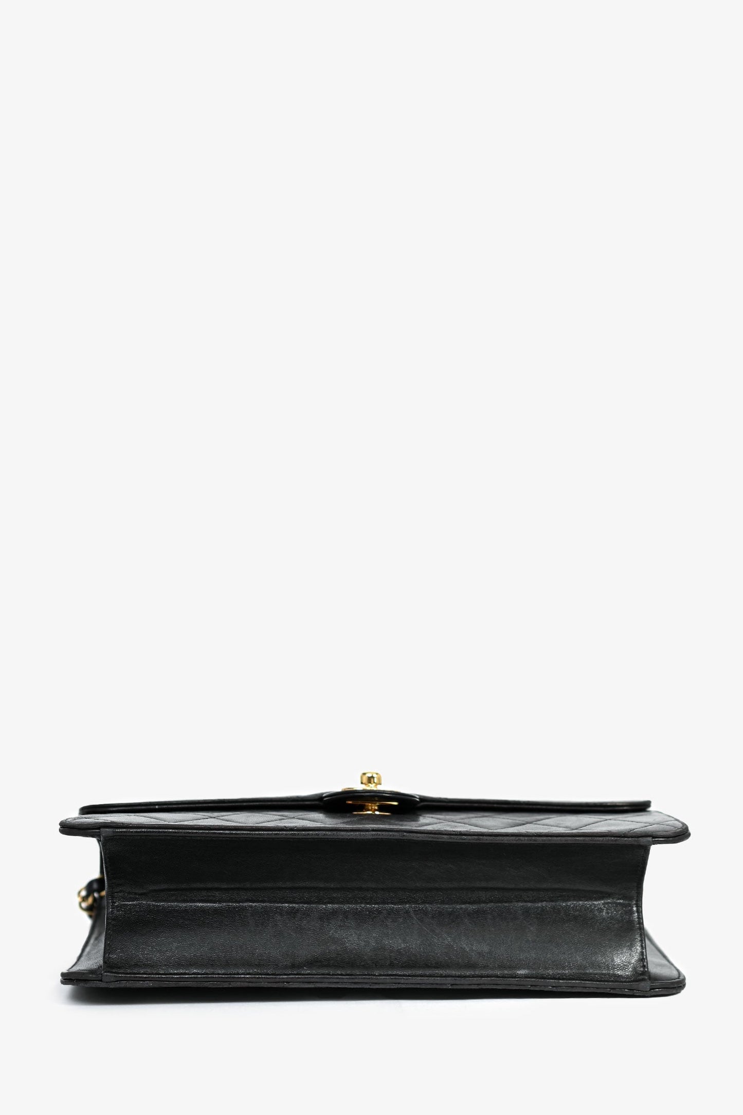 Pre-Loved Chanel™ 1994 Black Lambskin Single Chain Flap Bag