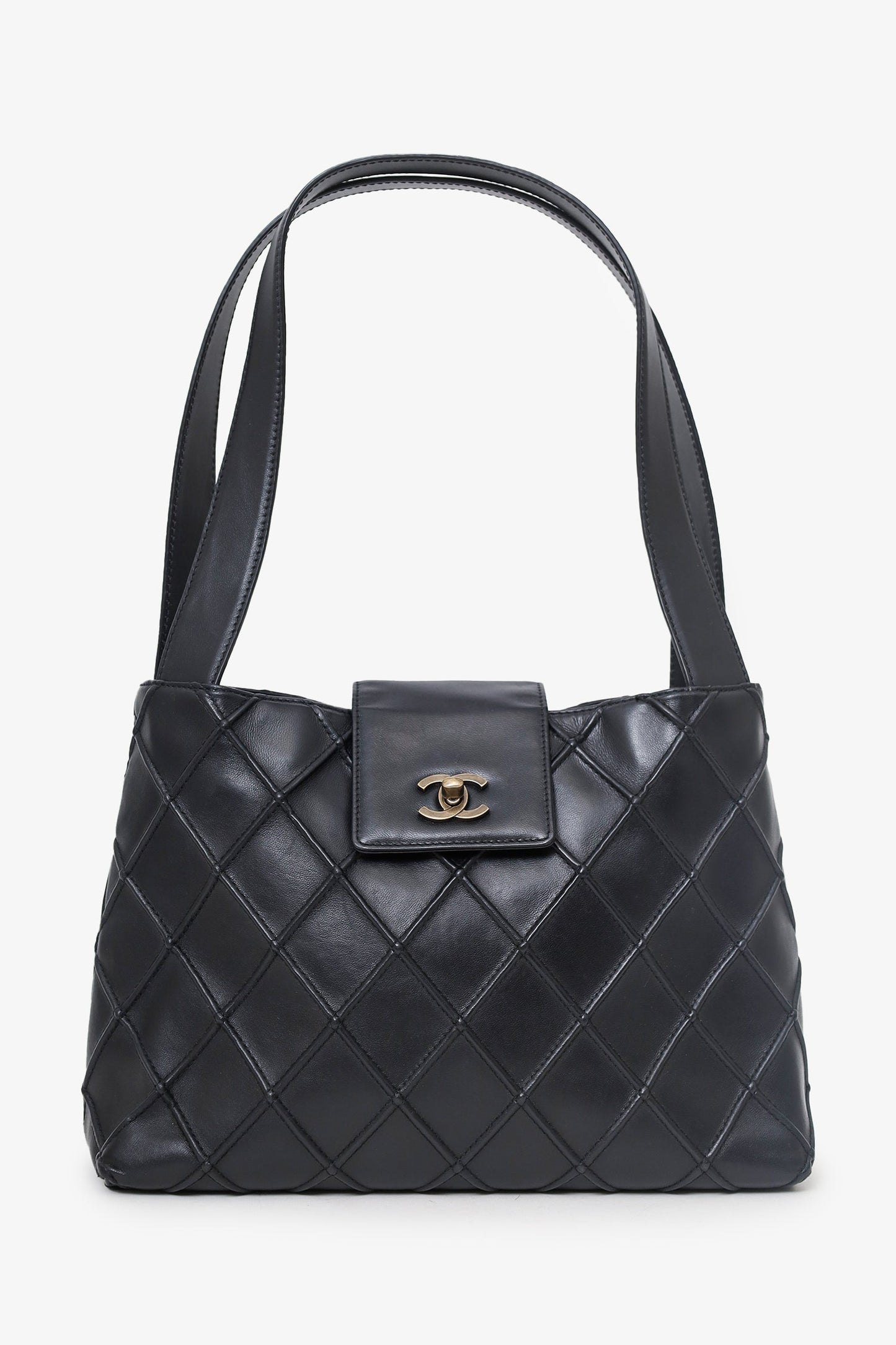 Pre-Loved Chanel™ 2000-02 Black Leather Diamond Stitch CC Hobo Shoulder Bag with Pouch