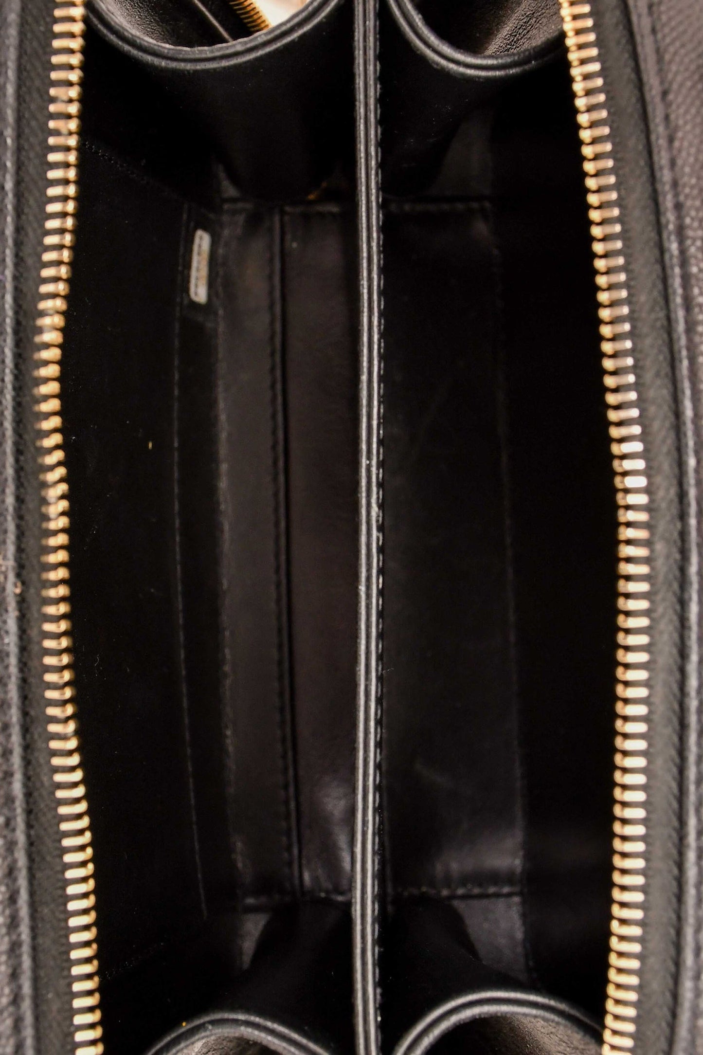 Pre-Loved Chanel™ 2019-20 Black Caviar Leather Filigree Small Vanity Case Crossbody