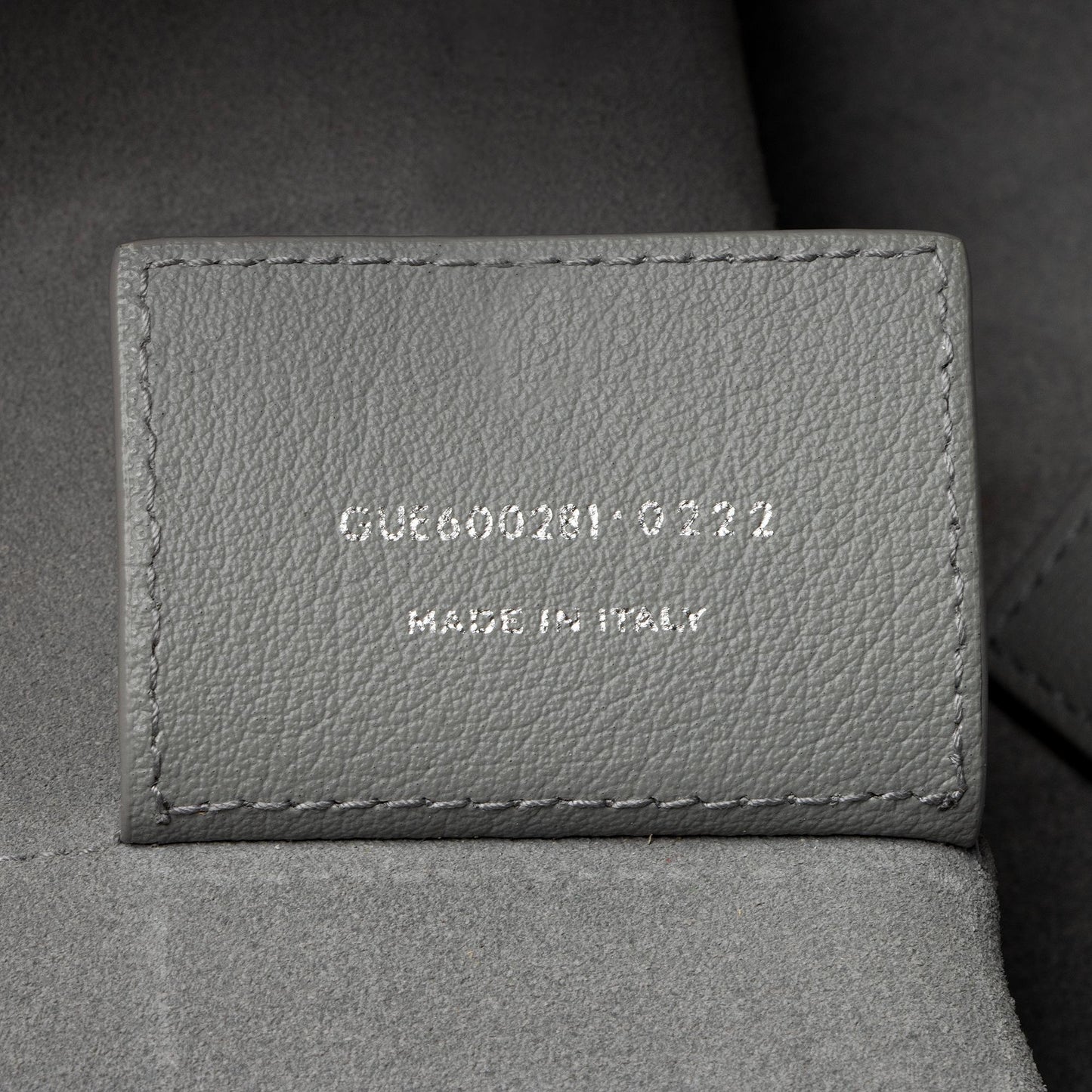 Saint Laurent Calfskin Large Shopping Tote (SHF-pwhKvE)