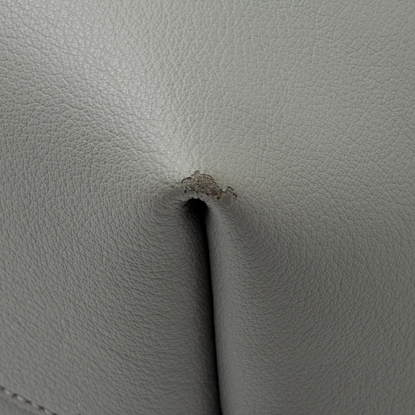 Saint Laurent Calfskin Large Shopping Tote (SHF-pwhKvE)