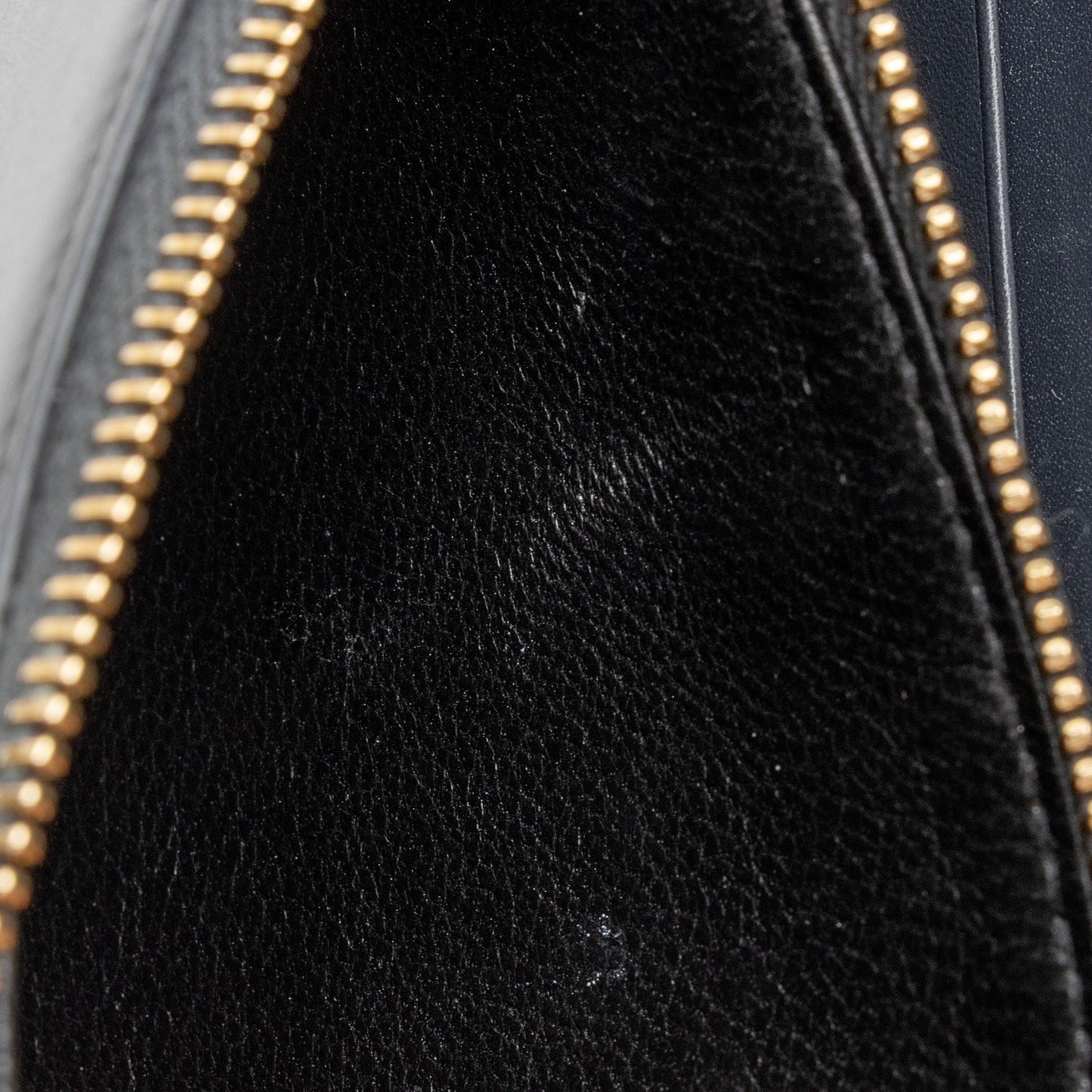 Saint Laurent Calfskin Monogram Kate Tassel Chain Wallet (SHF-GJz8iT)