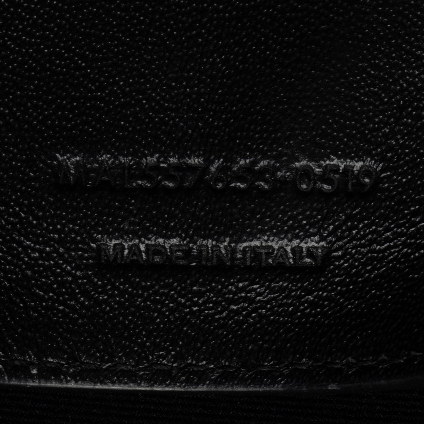 Saint Laurent Calfskin Monogram Uptown Medium Tote (SHF-GumjsZ)