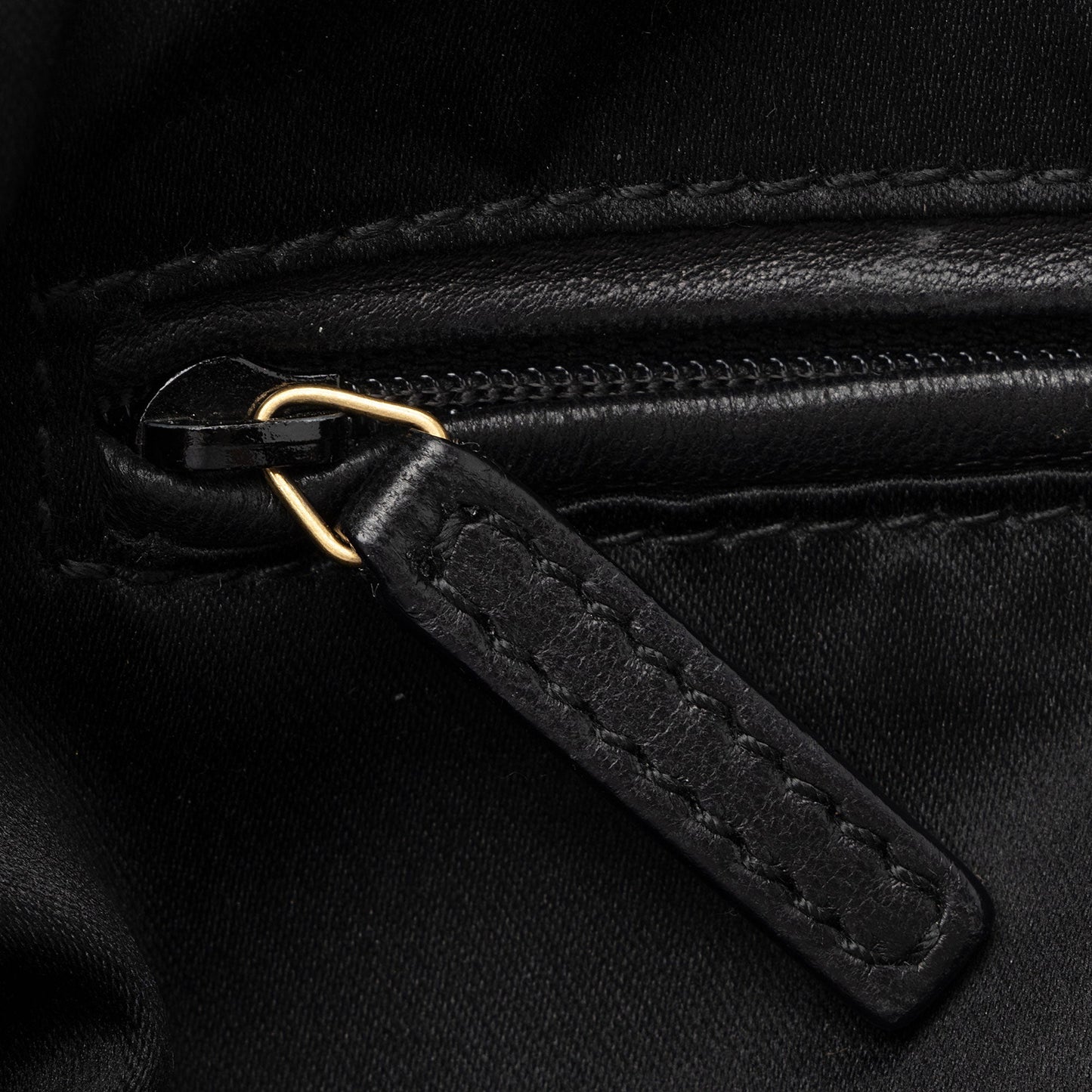 Saint Laurent Calfskin Muse Large Satchel (SHF-xn5heQ)