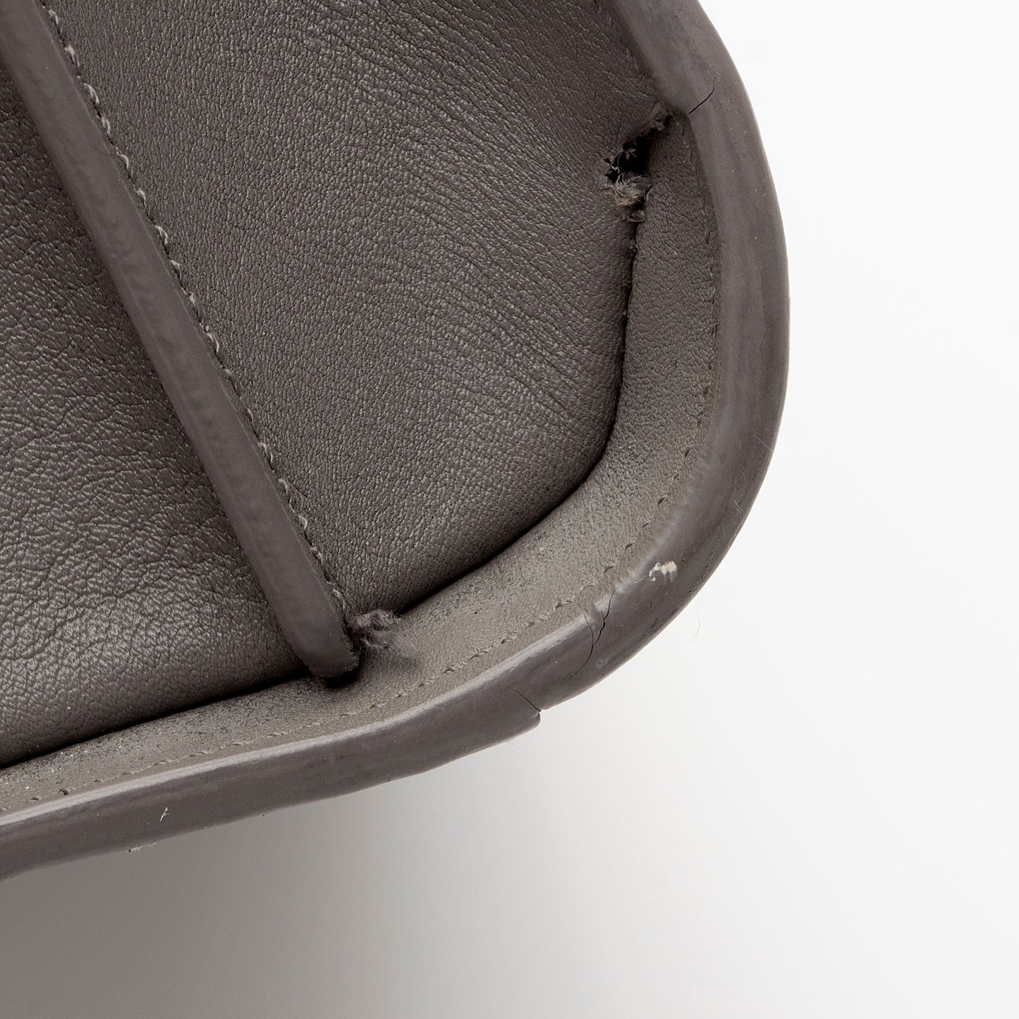 Saint Laurent Calfskin Sac De Jour Large Tote (SHF-yUc2G8)