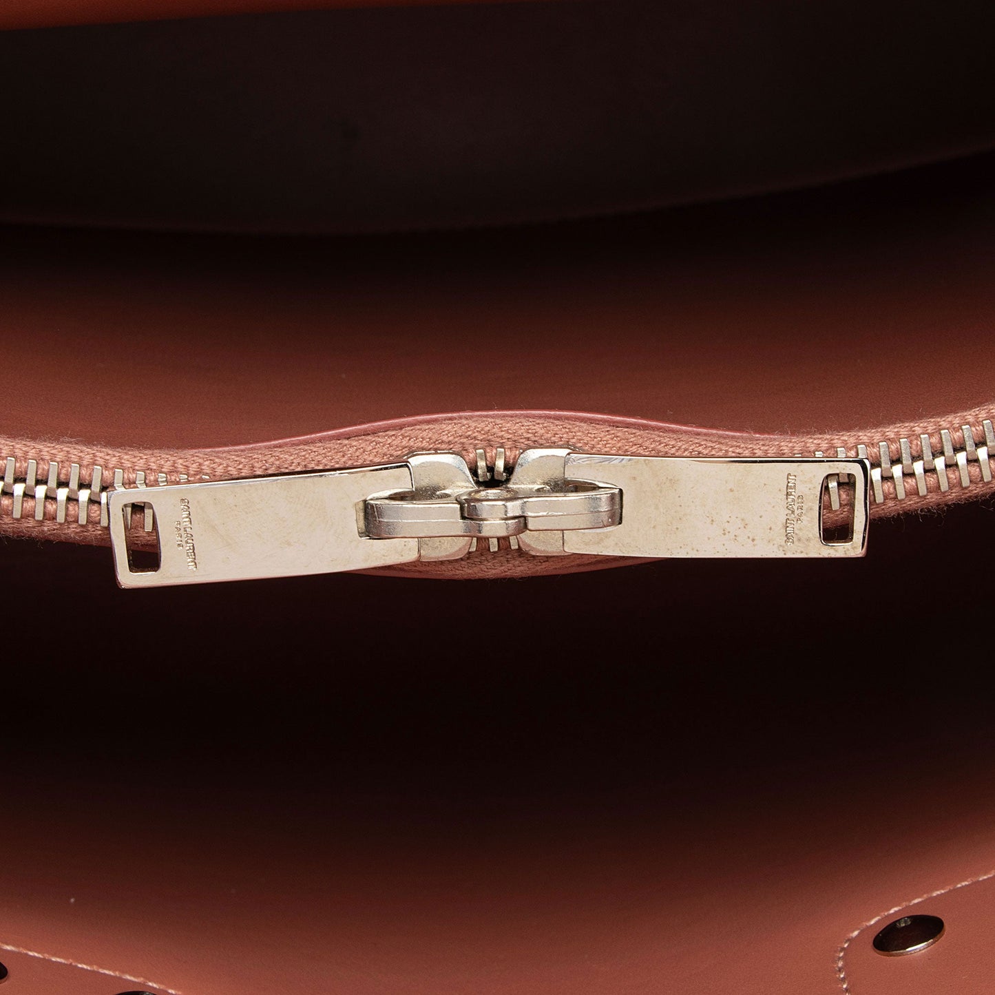 Saint Laurent Calfskin Sac De Jour Small Tote (SHF-zf20Mi)