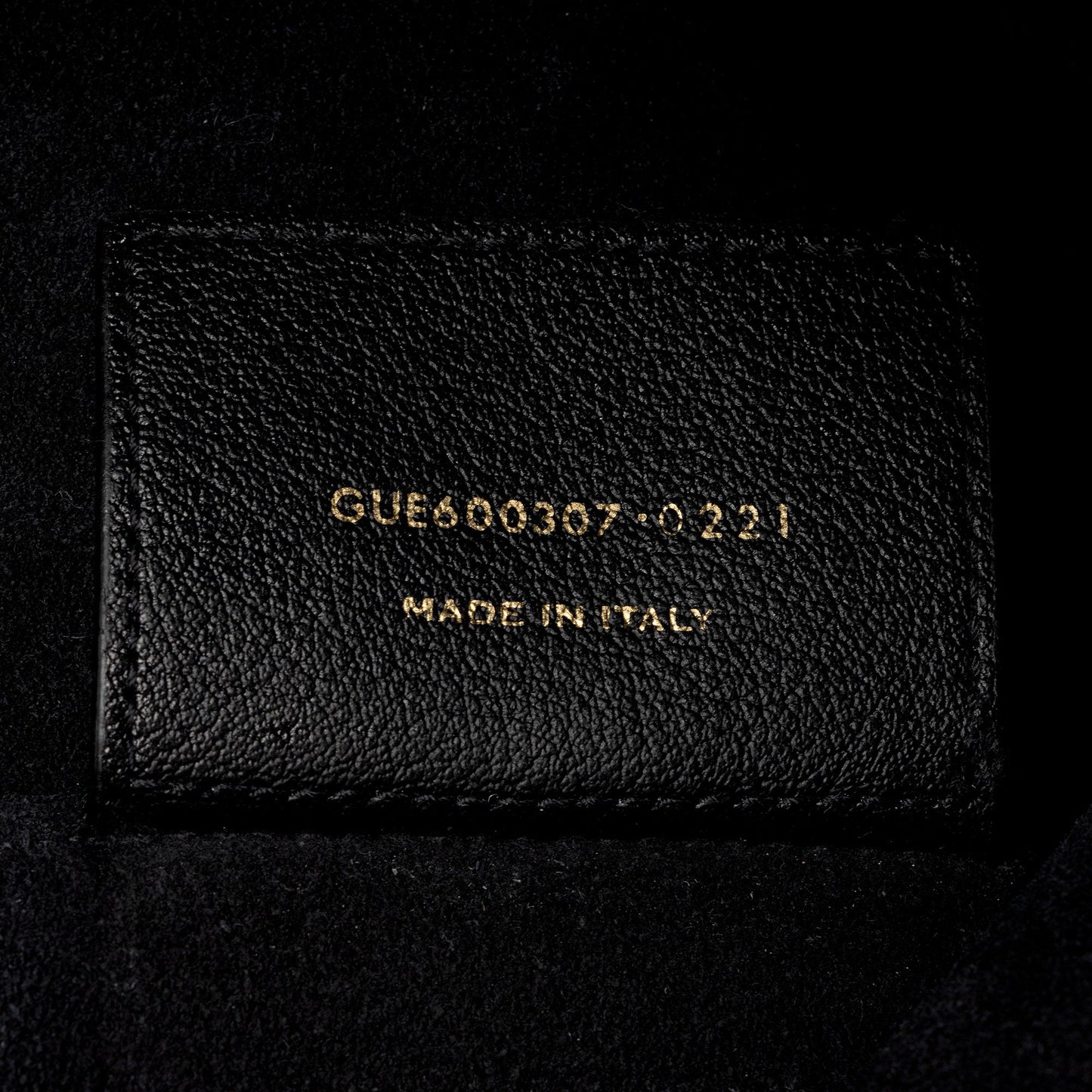 Saint Laurent Calfskin Toy Shopping Tote (SHF-v5wS8m)