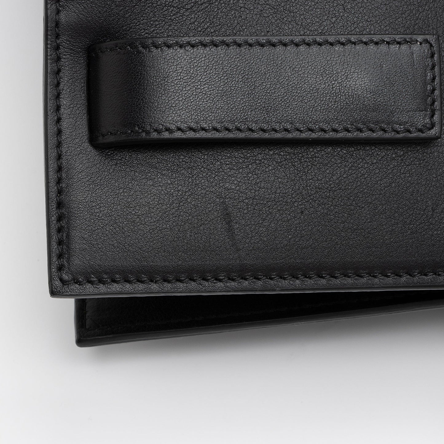 Saint Laurent Classic Calfskin Large Sac De Jour Tote (SHF-bynEkD)