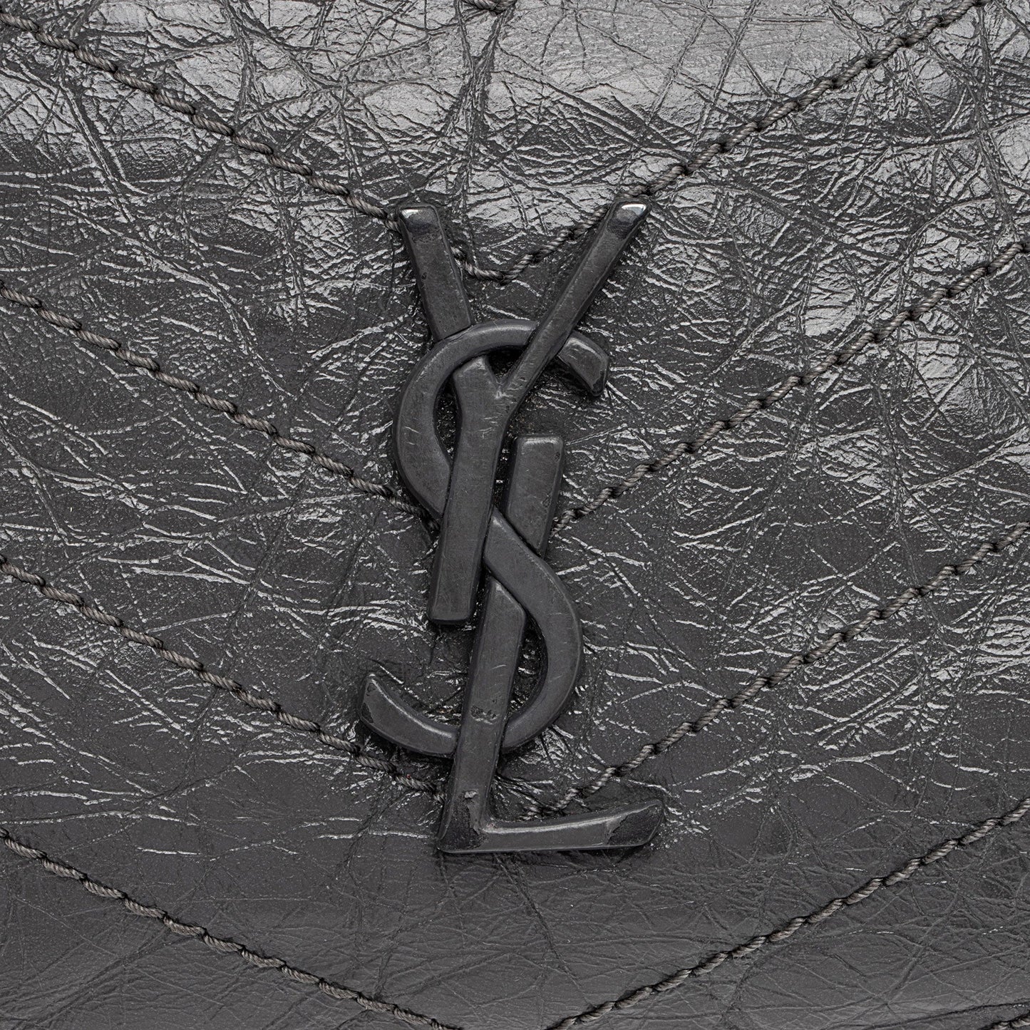 Saint Laurent Crinkled Calfskin Monogram Niki Medium Shopping Tote (SHF-gLfdmG)