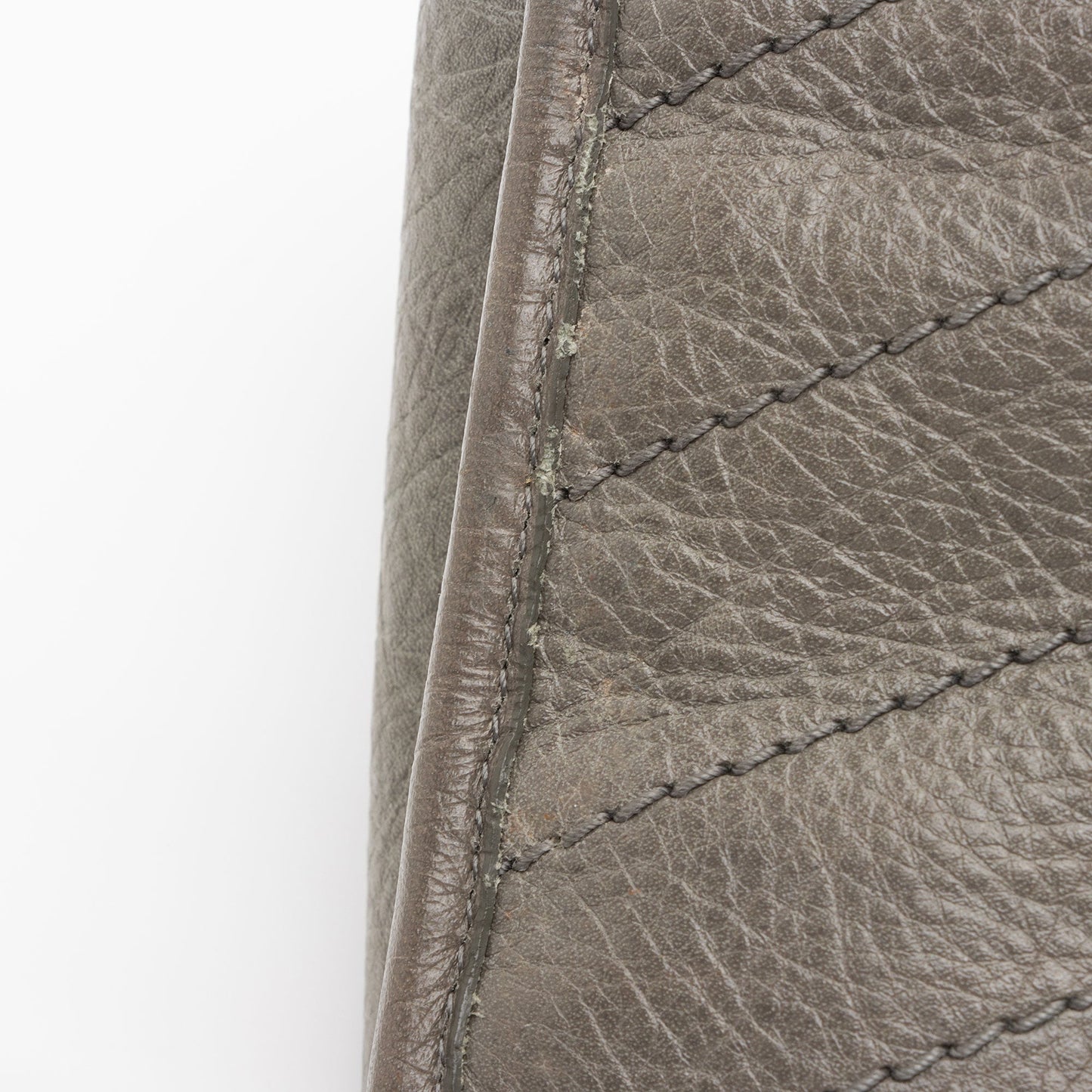 Saint Laurent Crinkled Calfskin Monogram Niki Medium Shoulder Bag (SHF-BbD05y)