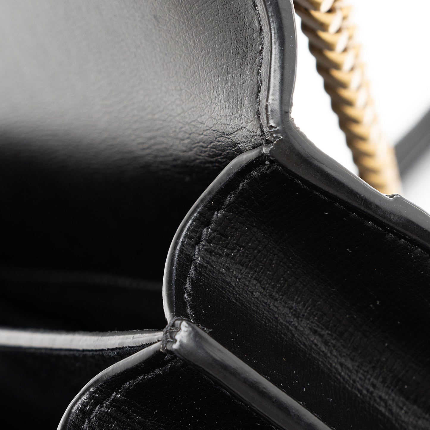 Saint Laurent Grained Calfskin Monogram Sunset Medium Shoulder Bag (SHF-8Ji2ue)