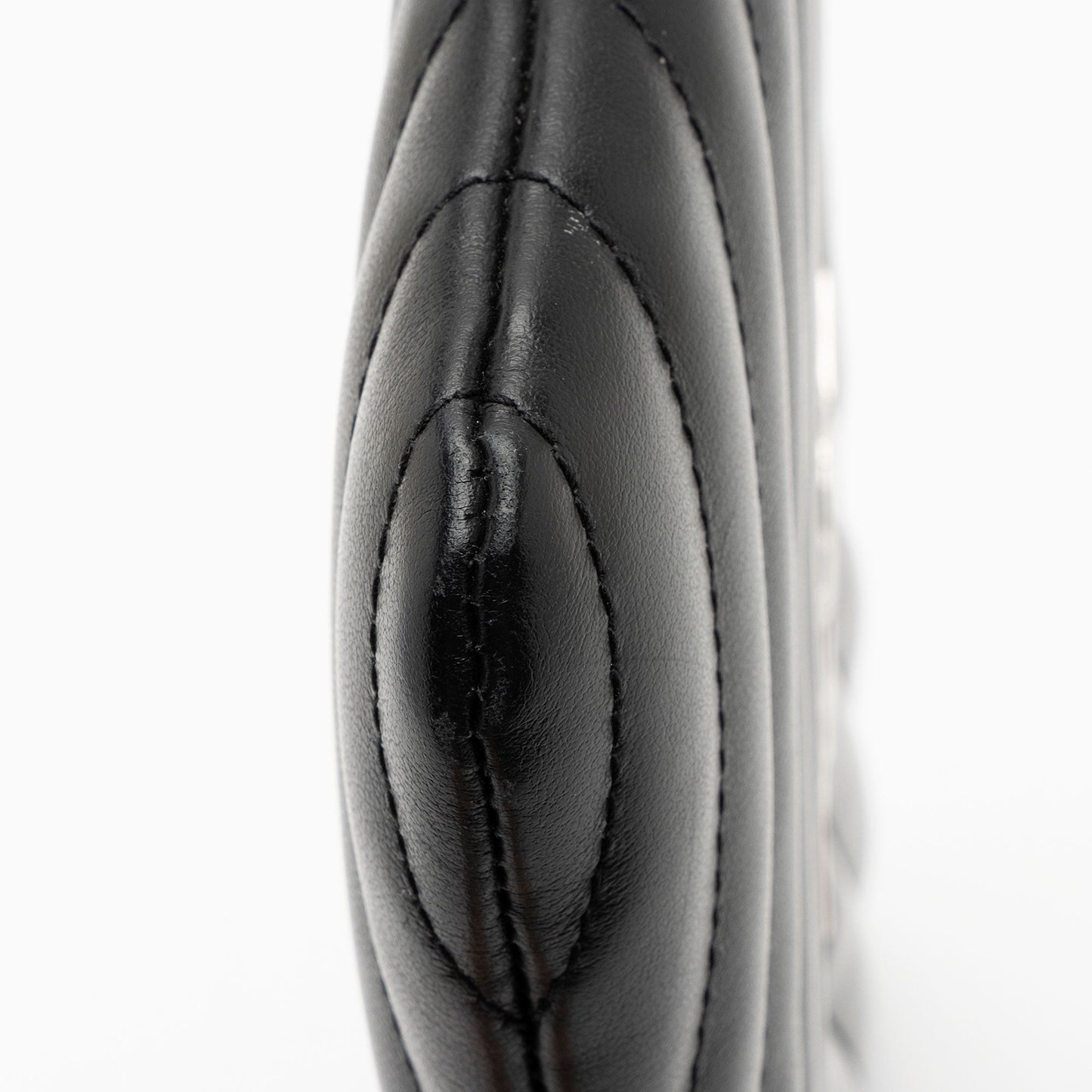 Saint Laurent Matelasse Calfskin Jolie Pouch (SHF-Zo6uL5)