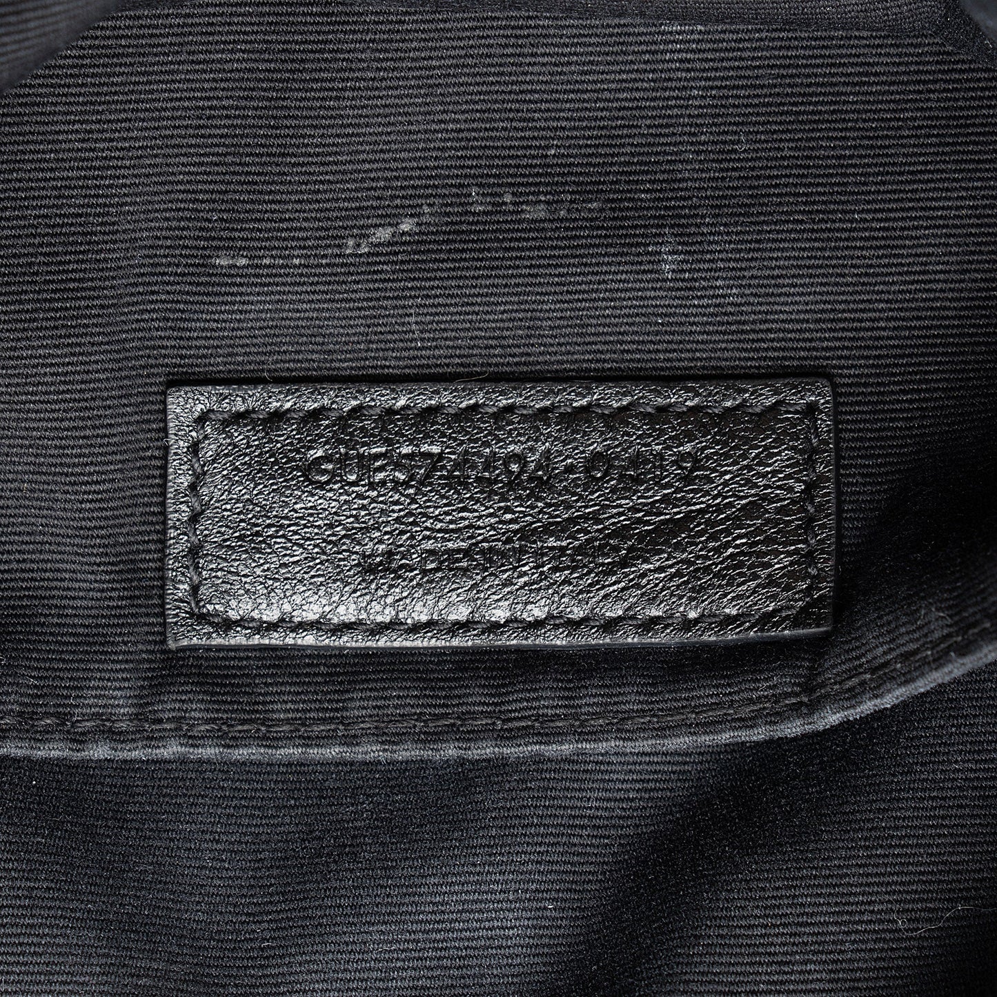 Saint Laurent Matelasse Calfskin Matte Black Monogram Lou Camera Bag (SHF-APSLqT)