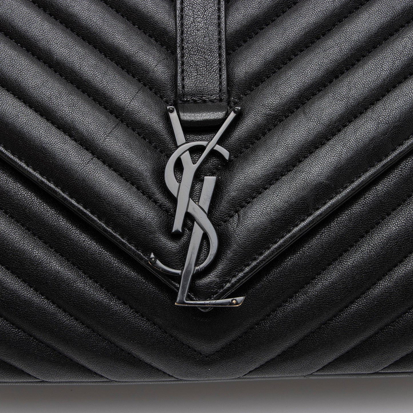 Saint Laurent Matelasse Calfskin Monogram College Large Shoulder Bag (SHF-NTG48D)