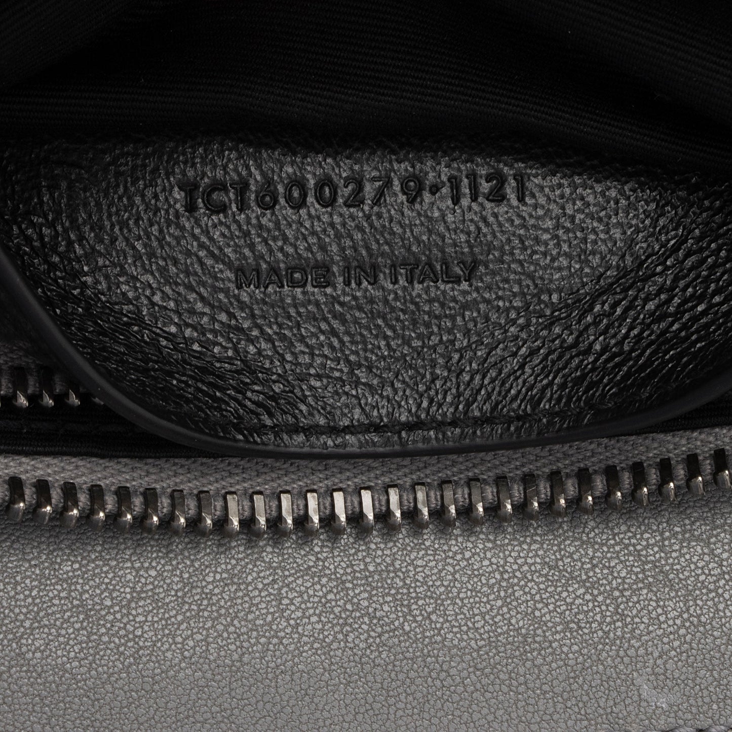 Saint Laurent Matelasse Calfskin Monogram College Medium Shoulder Bag (SHF-2L8Nyw)