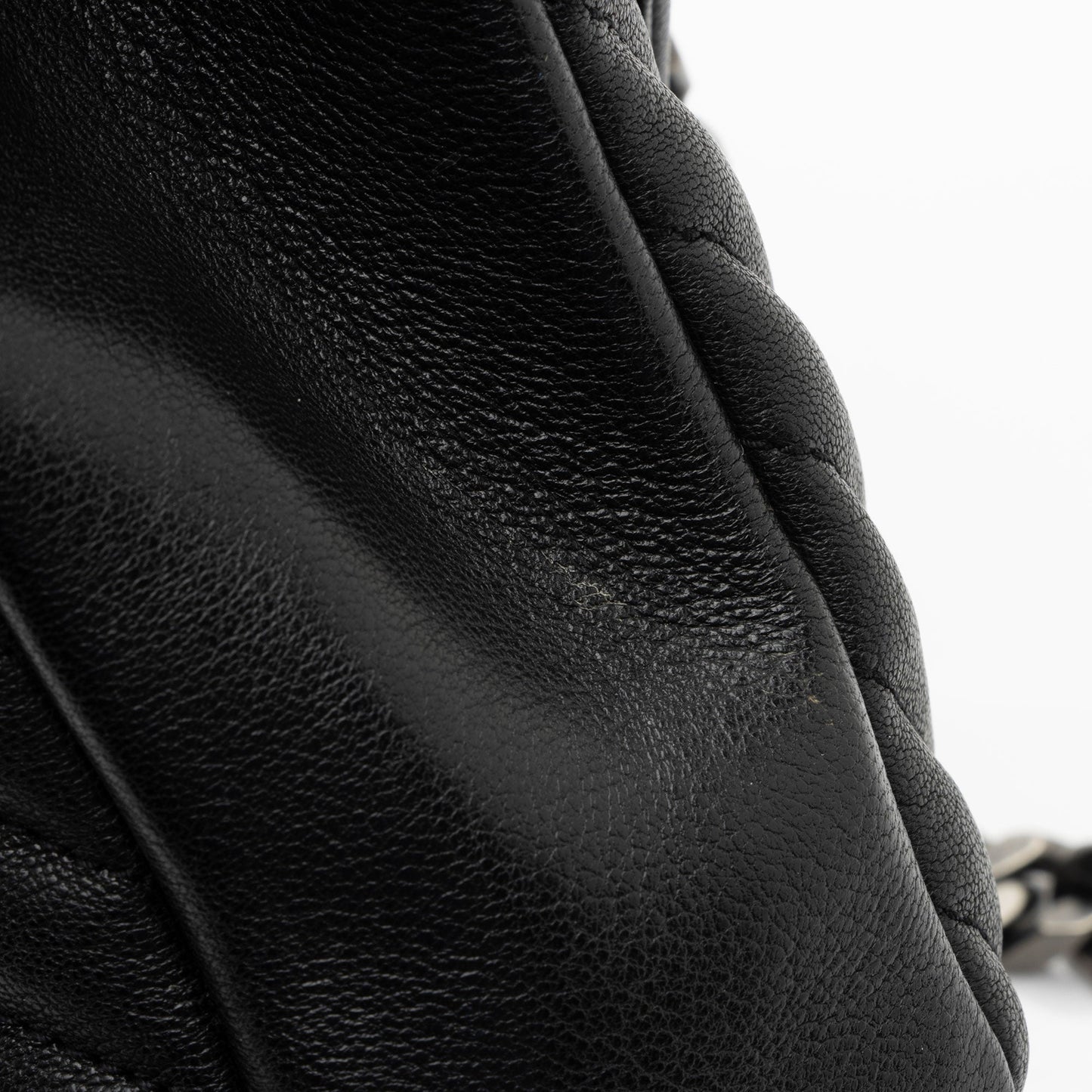 Saint Laurent Matelasse Calfskin Monogram College Medium Shoulder Bag (SHF-MMt0qg)