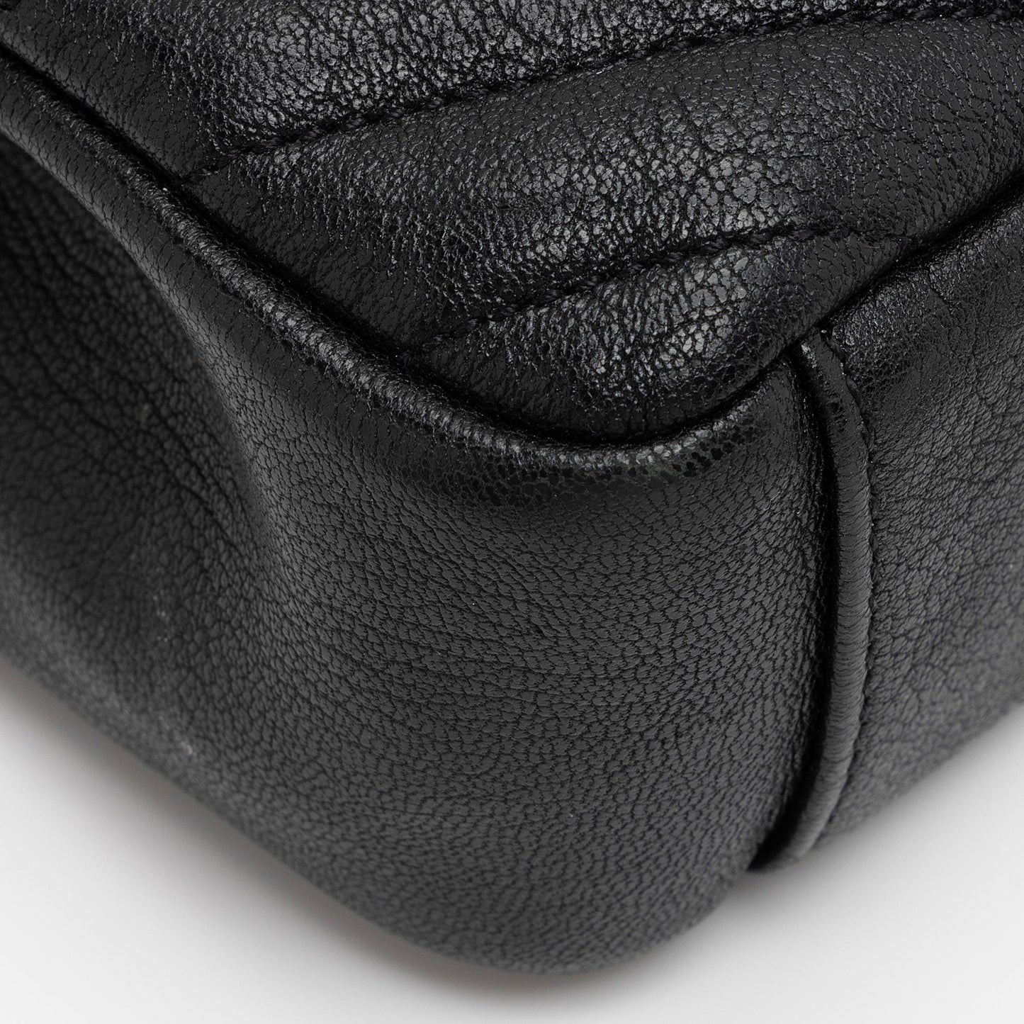 Saint Laurent Matelasse Calfskin Monogram College Medium Shoulder Bag (SHF-1hq9qs)