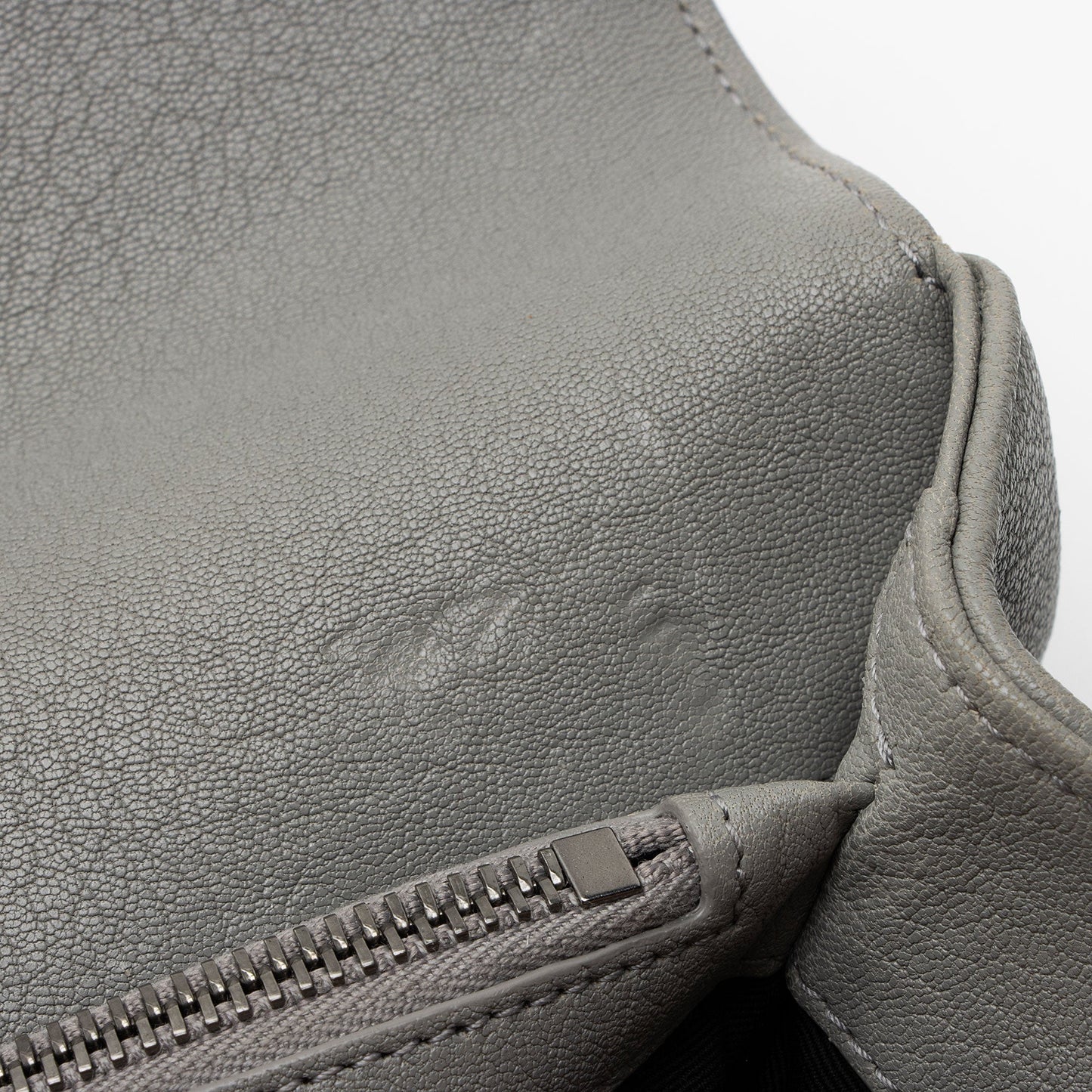Saint Laurent Matelasse Calfskin Monogram College Medium Shoulder Bag (SHF-D2O1lS)