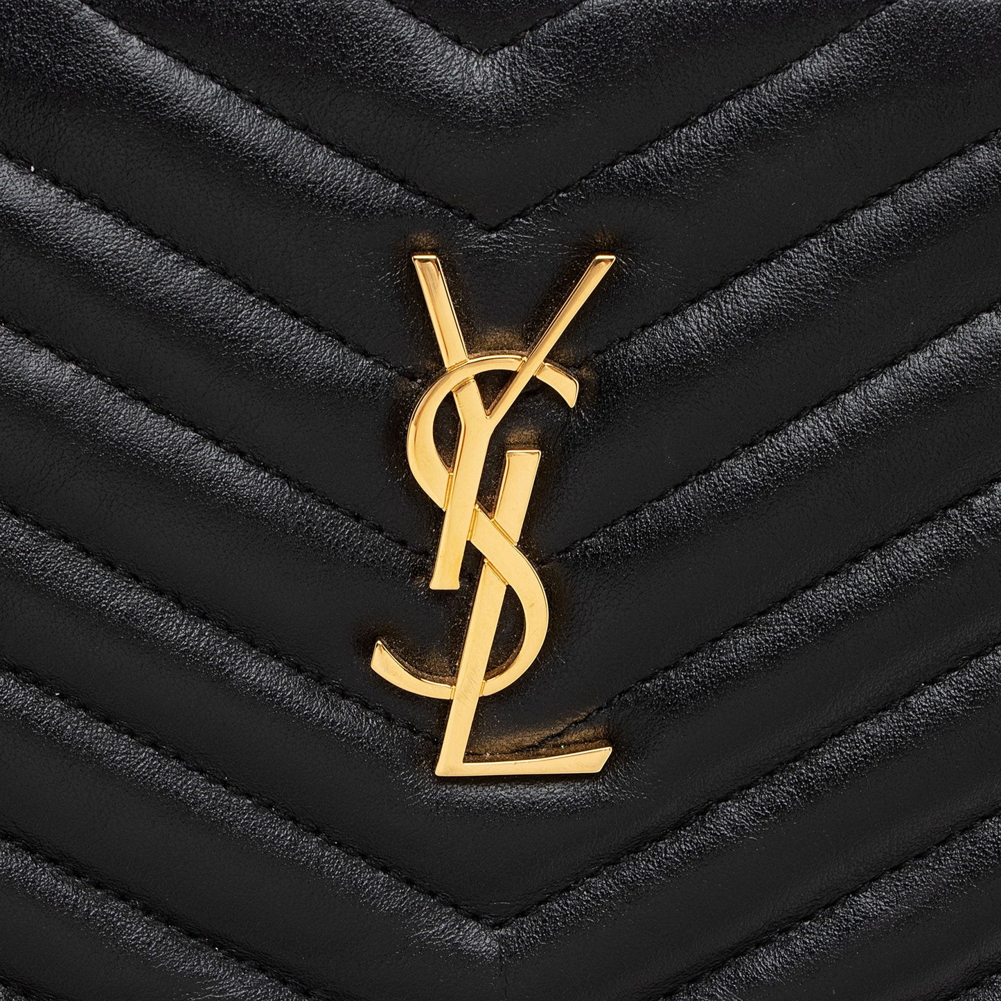 Saint Laurent Matelasse Calfskin Monogram Large Wristlet (SHF-Cxxp2w)