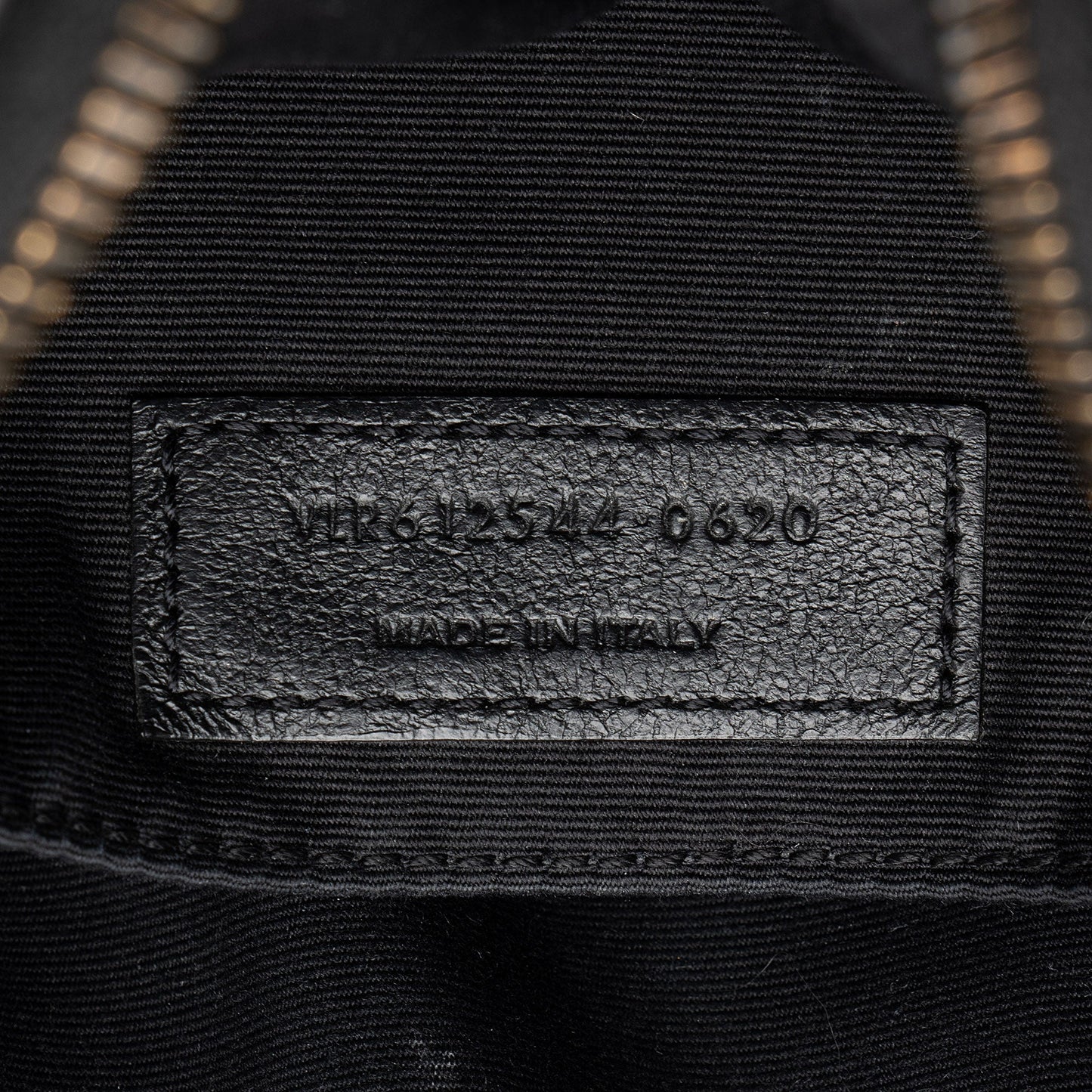 Saint Laurent Matelasse Calfskin Monogram Lou Camera Bag (SHF-maESsA)