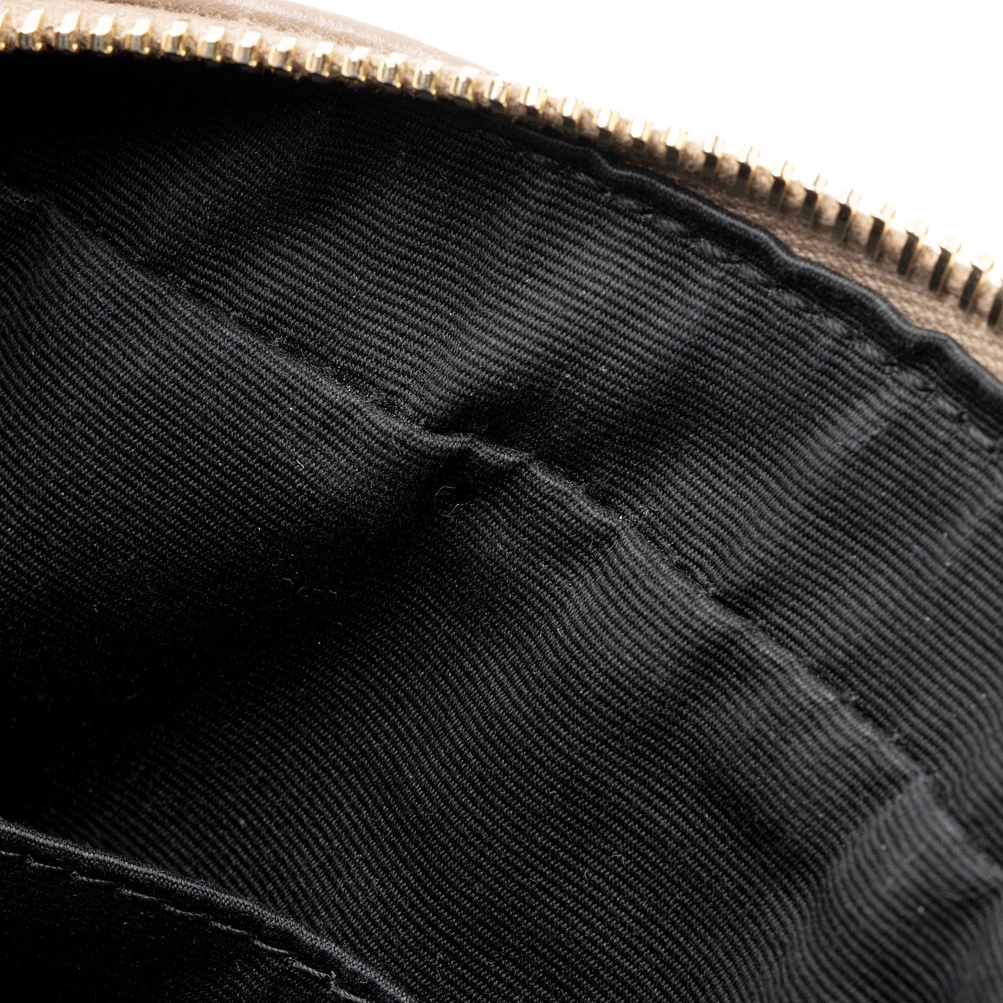 Saint Laurent Matelasse Calfskin Monogram Lou Camera Bag (SHF-agSbTg)