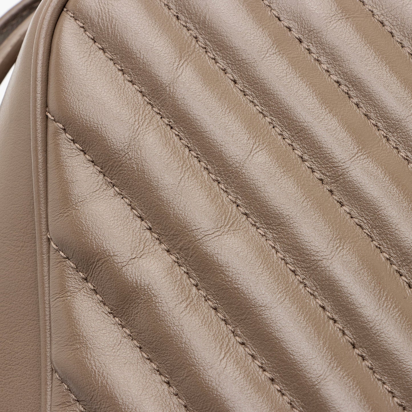 Saint Laurent Matelasse Calfskin Monogram Lou Camera Bag (SHF-agSbTg)