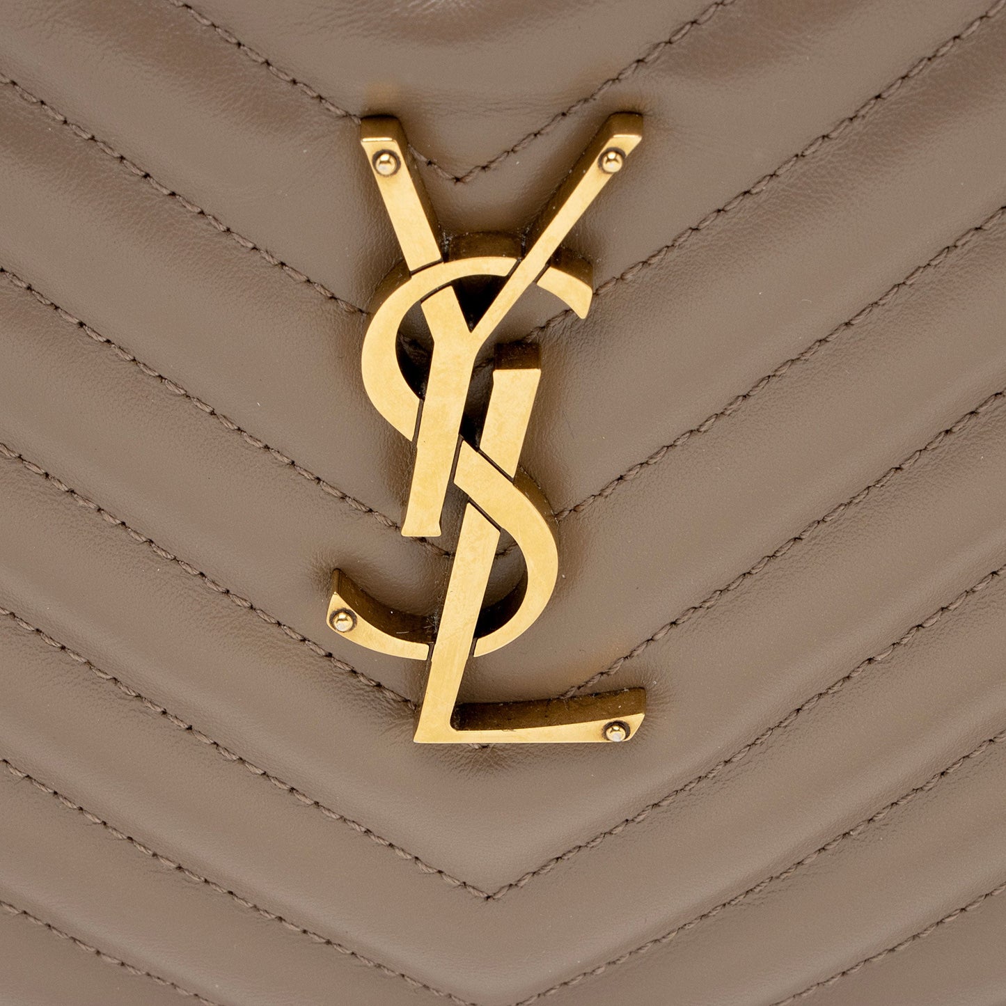 Saint Laurent Matelasse Calfskin Monogram Lou Camera Bag (SHF-agSbTg)