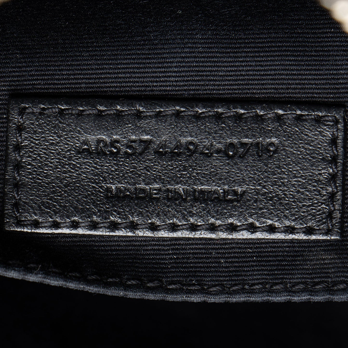 Saint Laurent Matelasse Calfskin Monogram Lou Camera Bag (SHF-JZyzw6)