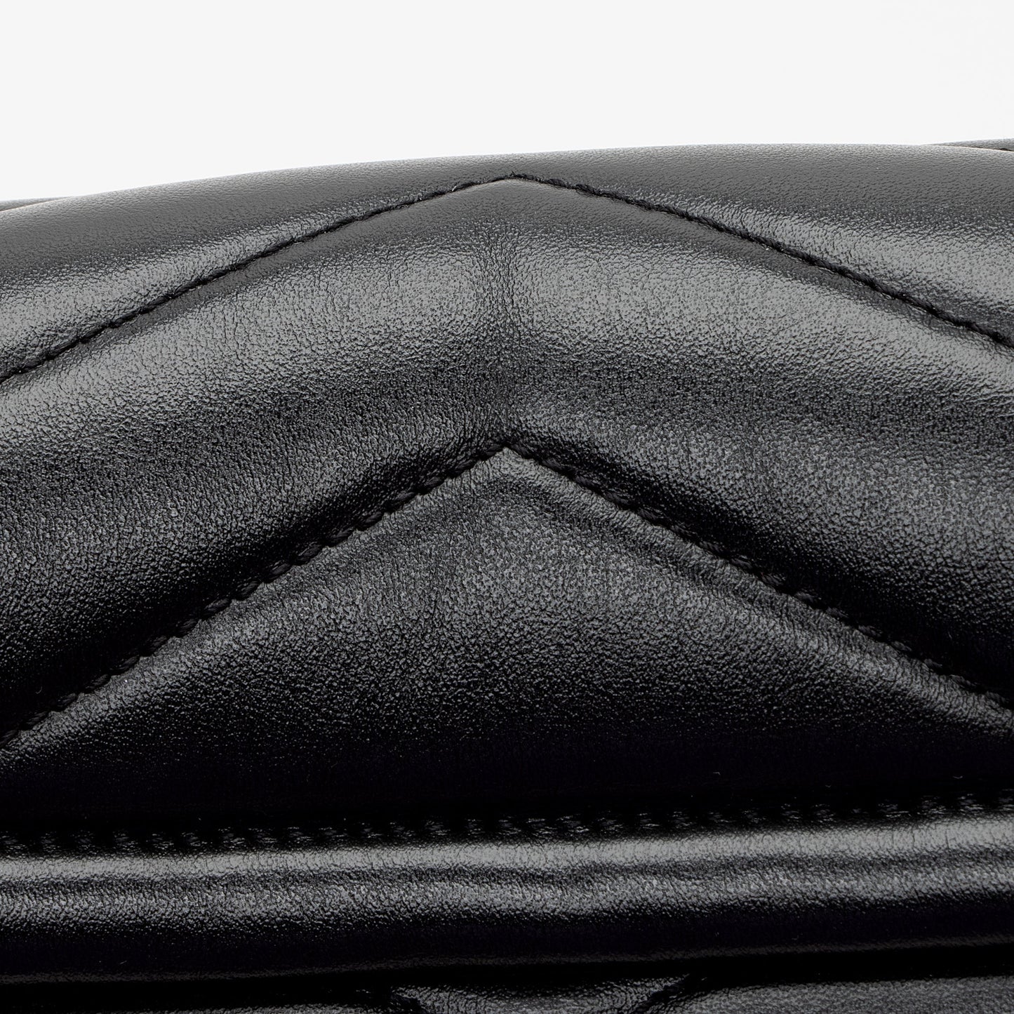 Saint Laurent Matelasse Calfskin Monogram LouLou Chain Medium Shoulder Bag (SHF-22303)