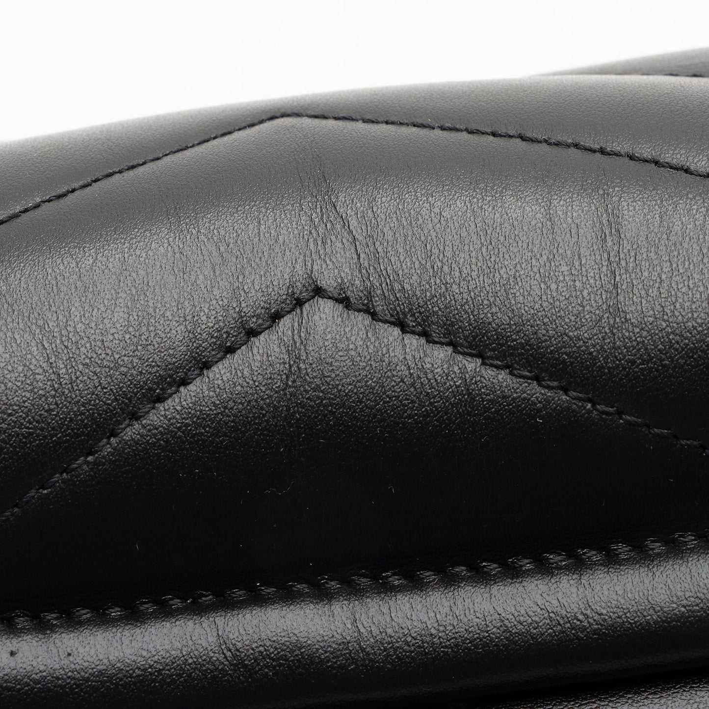 Saint Laurent Matelasse Calfskin Monogram LouLou Chain Medium Shoulder Bag (SHF-22876)