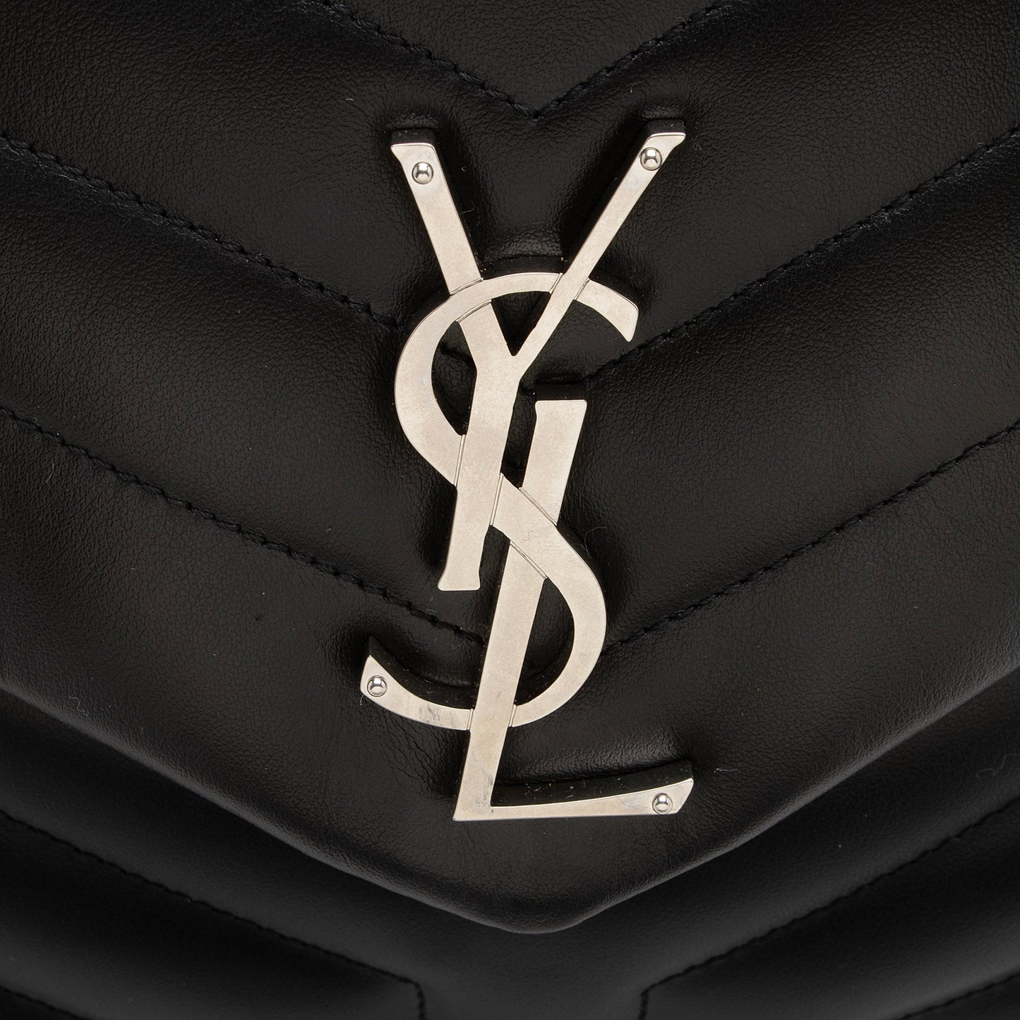 Saint Laurent Matelasse Calfskin Monogram LouLou Chain Medium Shoulder Bag (SHF-22876)