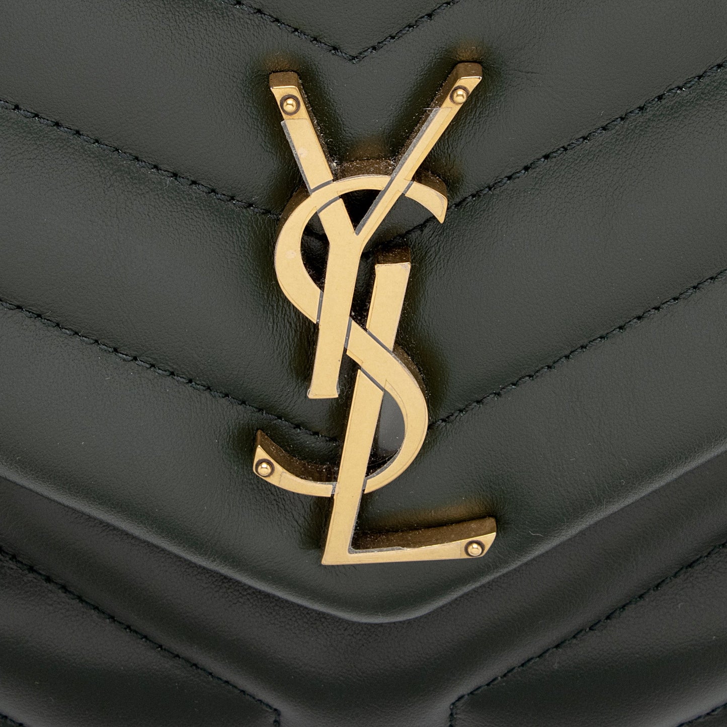 Saint Laurent Matelasse Calfskin Monogram LouLou Chain Medium Shoulder Bag (SHF-22990)
