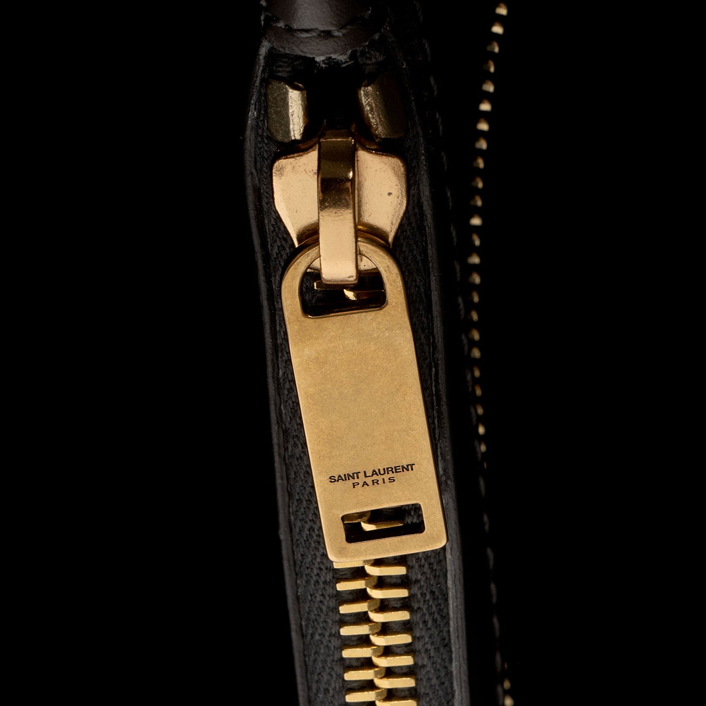 Saint Laurent Matelasse Calfskin Monogram LouLou Chain Medium Shoulder Bag (SHF-19W4rm)