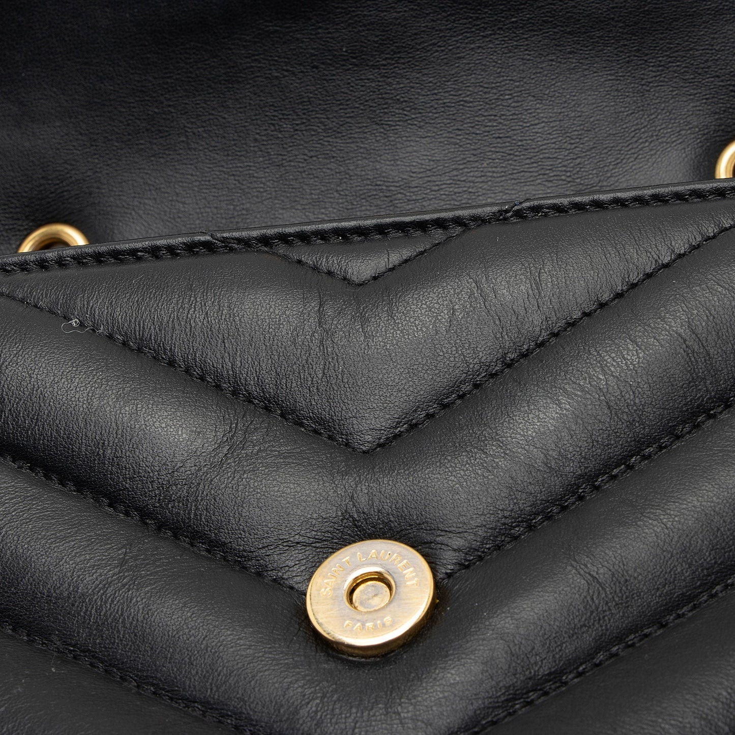Saint Laurent Matelasse Calfskin Monogram LouLou Chain Small Crossbody Bag (SHF-s725vF)