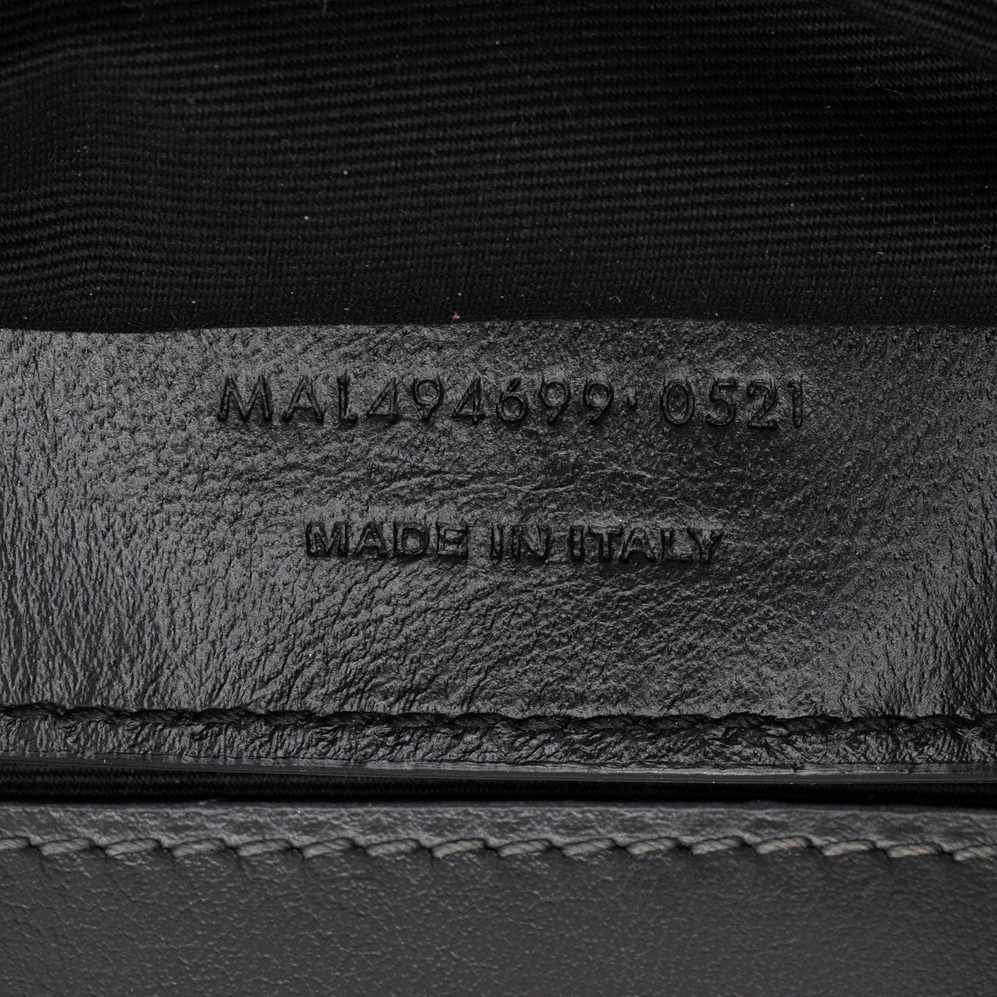 Saint Laurent Matelasse Calfskin Monogram LouLou Chain Small Crossbody (SHF-B5OsZv)